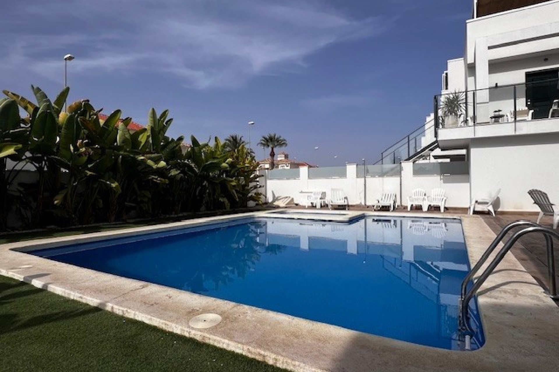 Z drugiej ręki - Bungalow -
Orihuela Costa - Costa Blanca