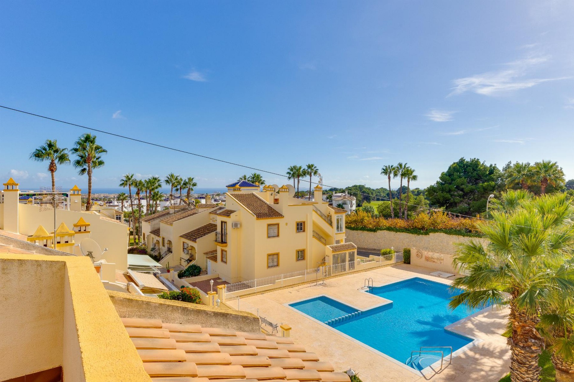 Z drugiej ręki - Bungalow -
Orihuela Costa - Costa Blanca