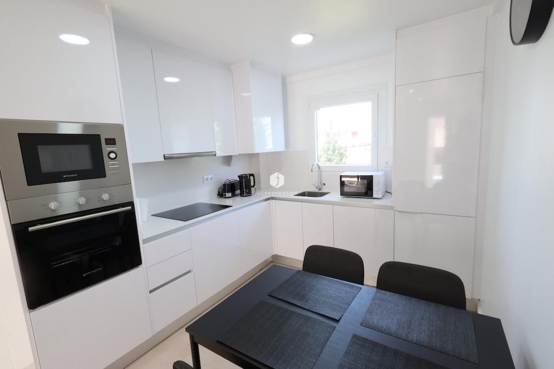 Z drugiej ręki - Bungalow -
Orihuela Costa - Costa Blanca