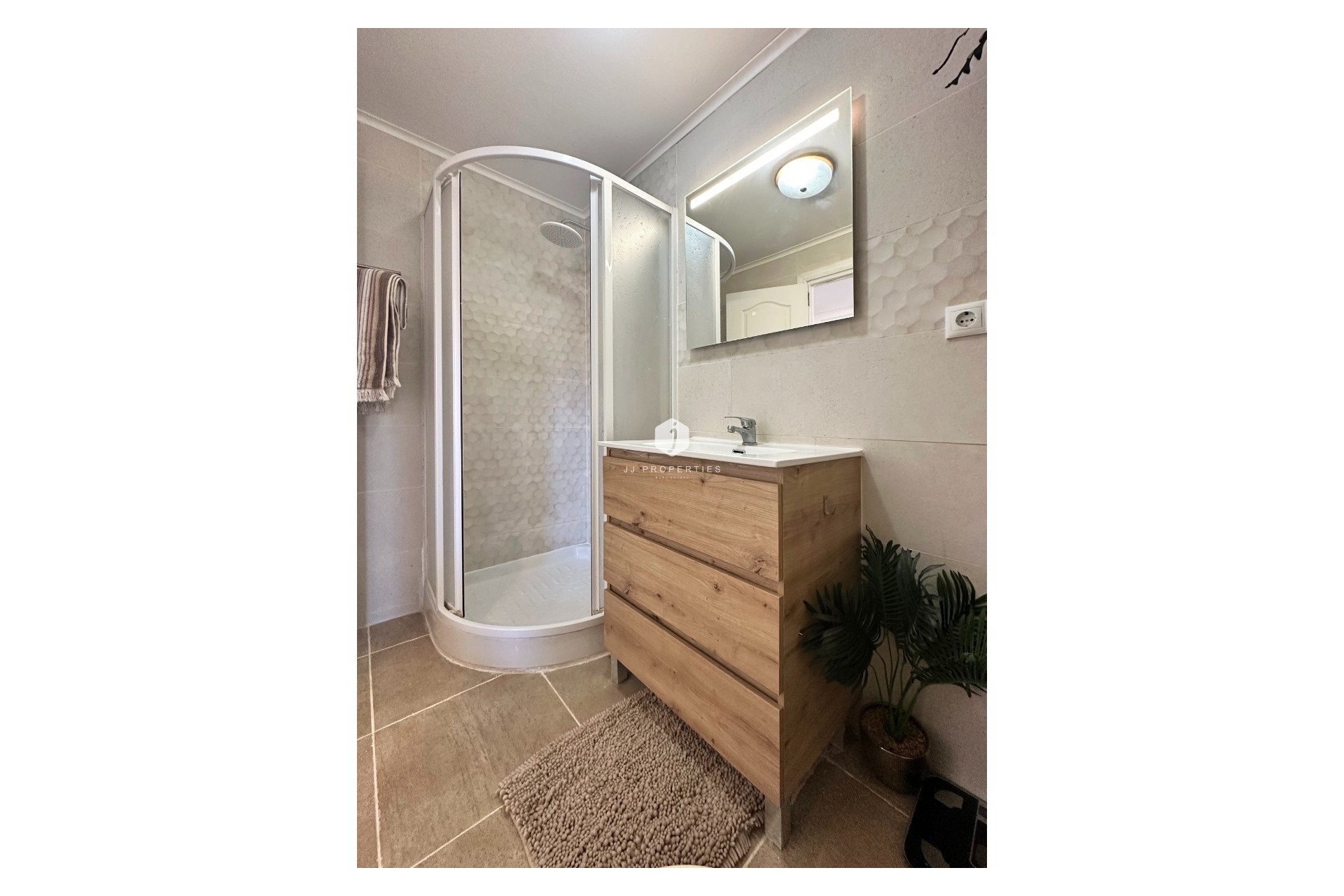 Z drugiej ręki - Bungalow -
Orihuela Costa - Costa Blanca
