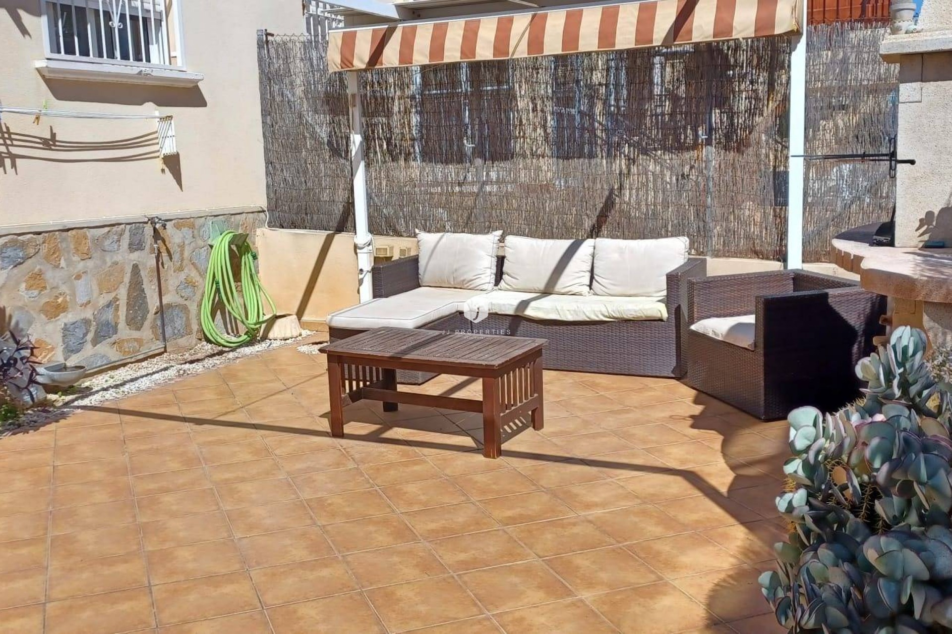 Z drugiej ręki - Bungalow -
Orihuela Costa - Los Almendros-la Florida