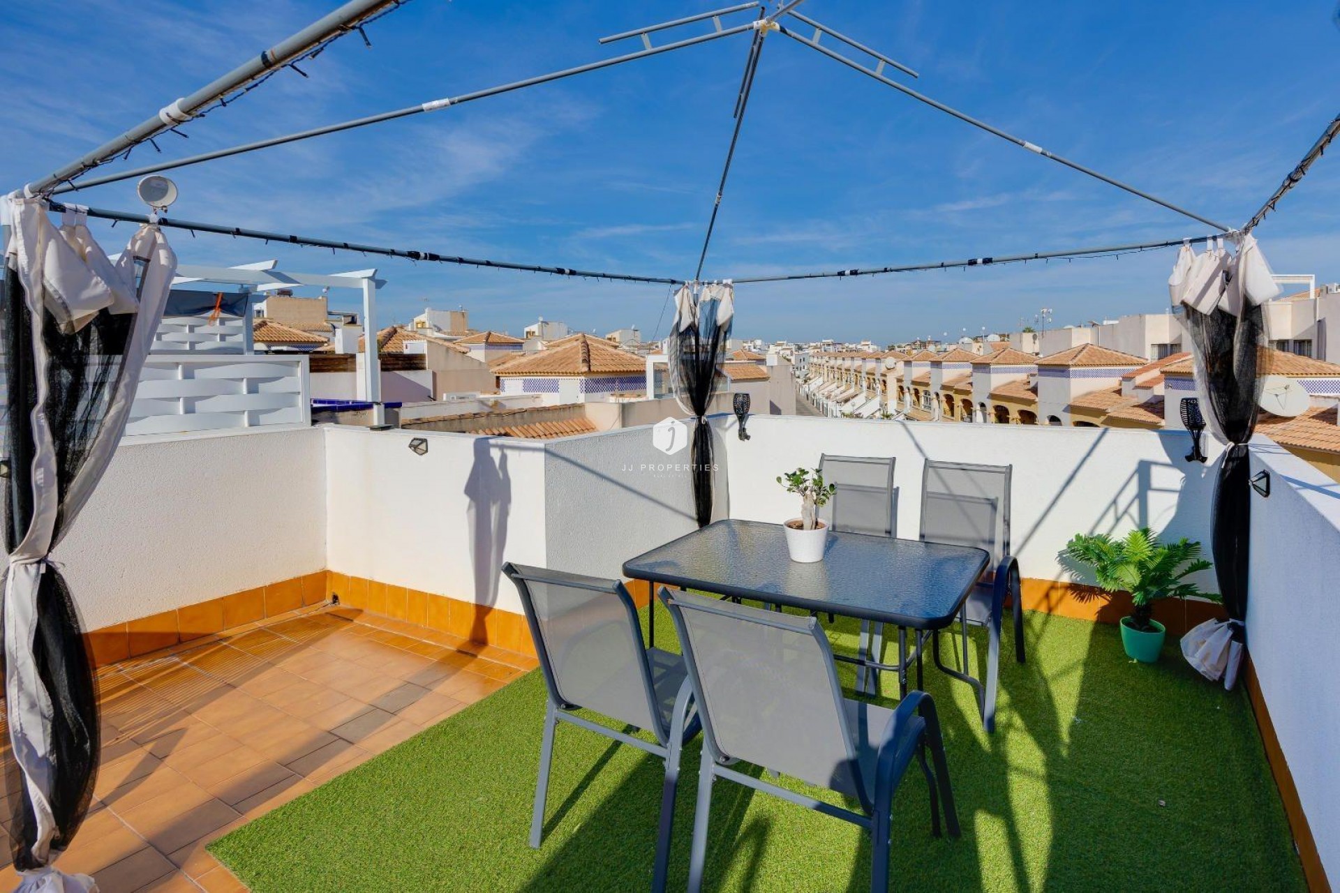 Z drugiej ręki - Bungalow -
Orihuela Costa - Los Altos