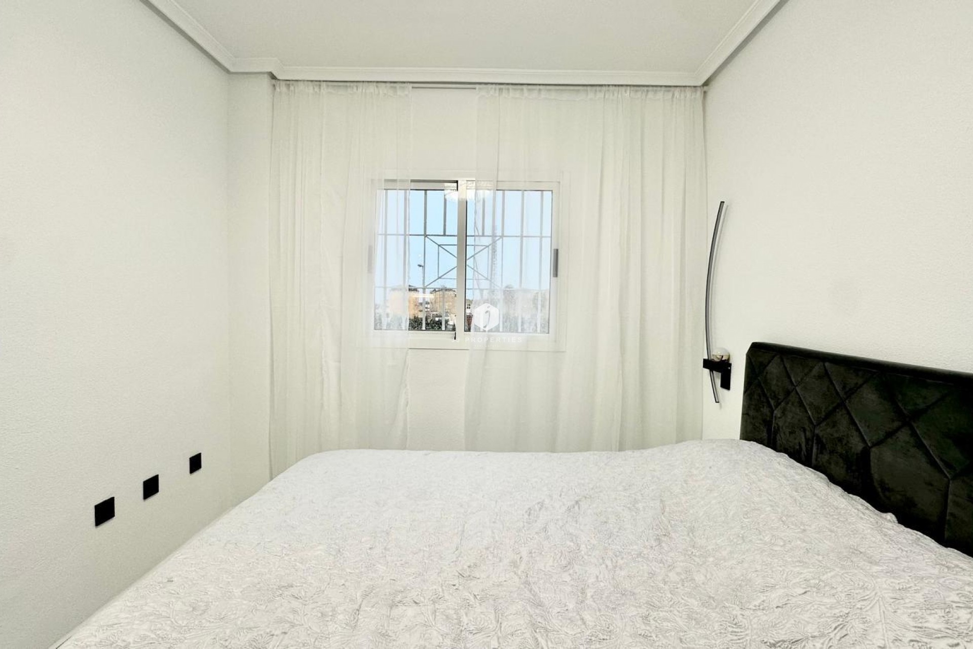 Z drugiej ręki - Bungalow -
Orihuela Costa - Playa Flamenca Norte