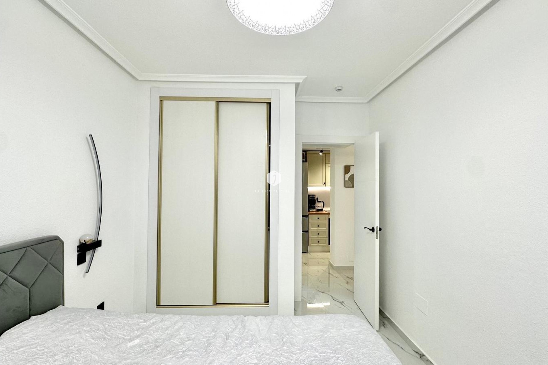 Z drugiej ręki - Bungalow -
Orihuela Costa - Playa Flamenca Norte