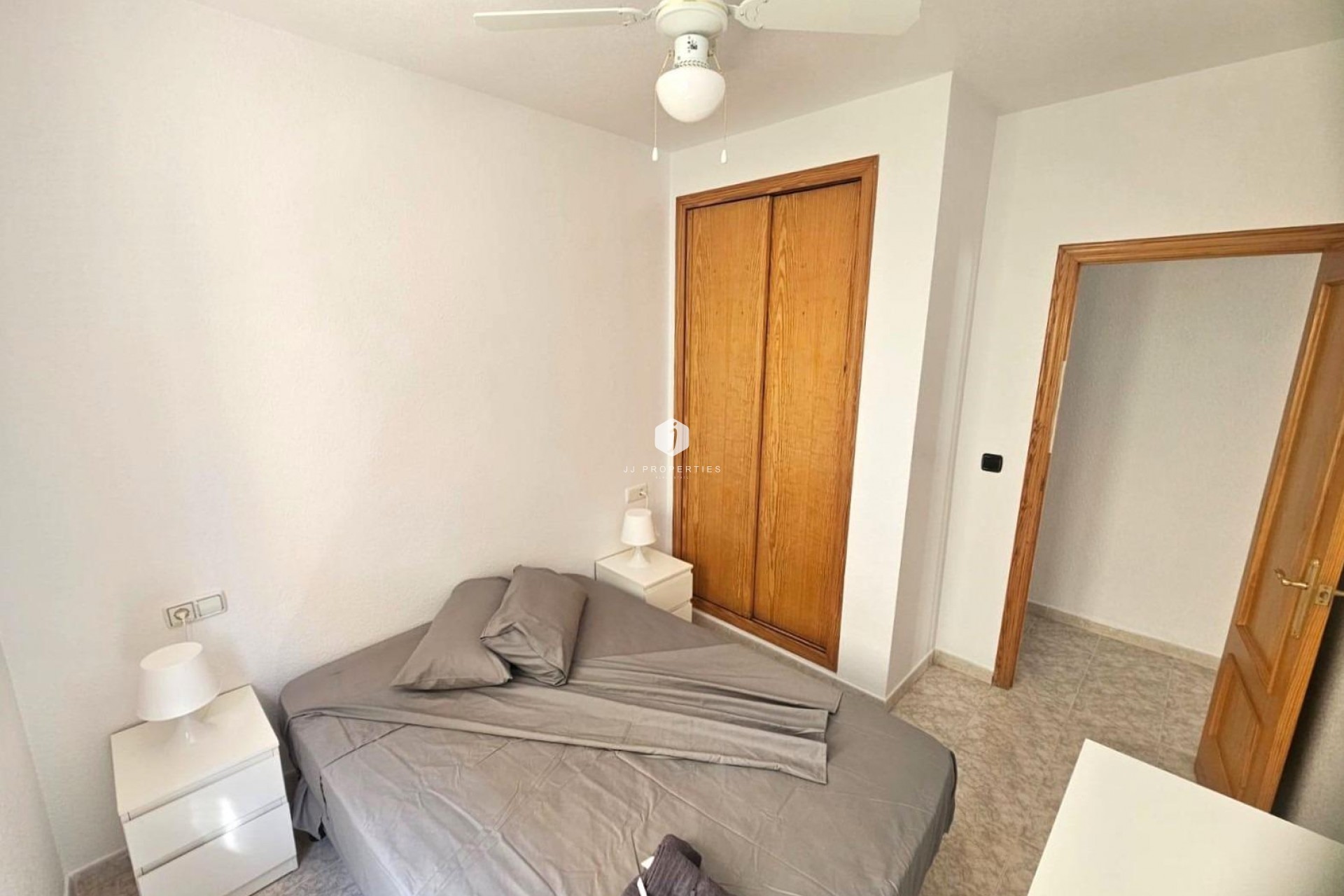 Z drugiej ręki - Bungalow -
Orihuela Costa - Playa Flamenca