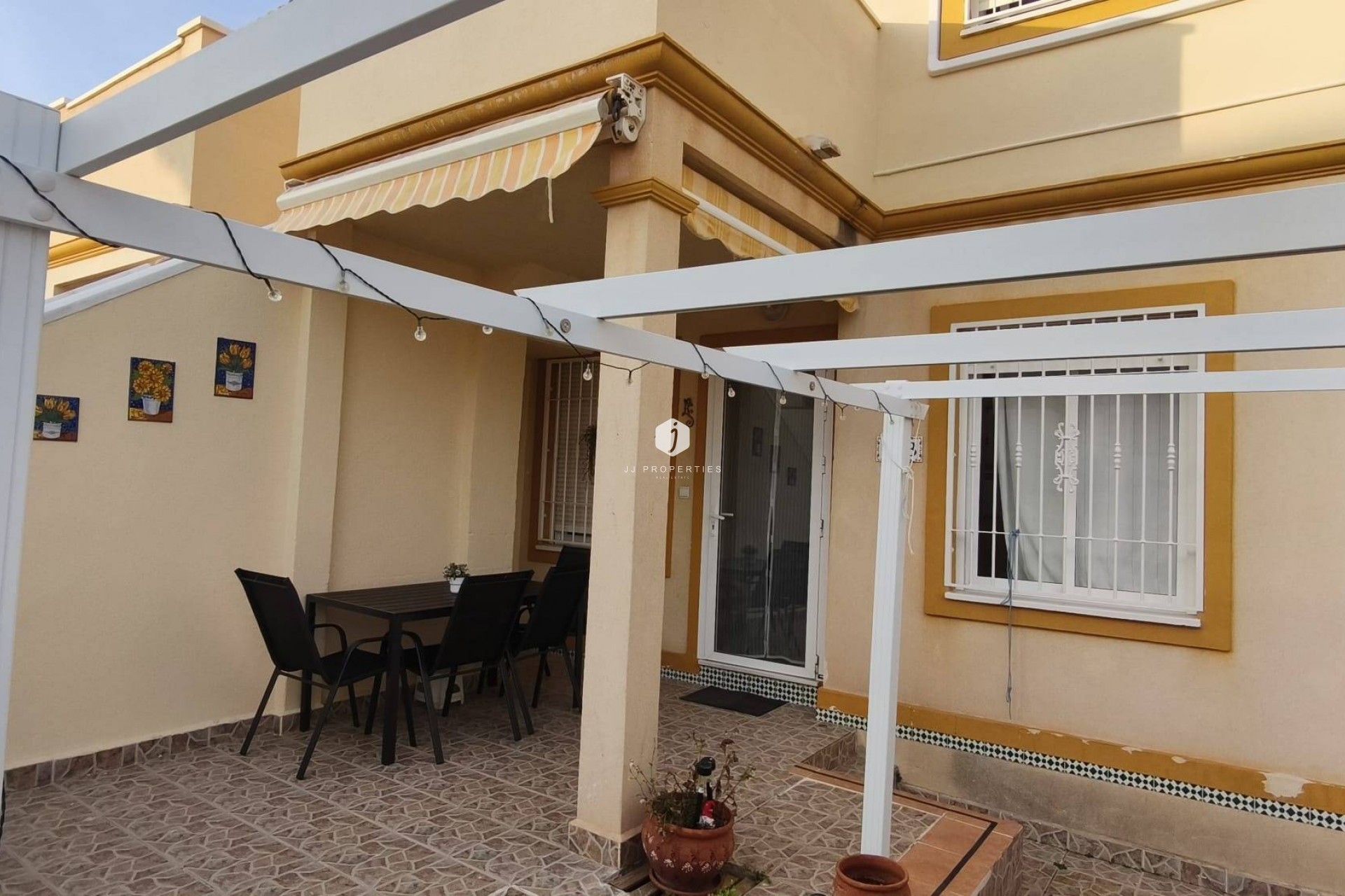 Z drugiej ręki - Bungalow -
Orihuela Costa - Playa Flamenca