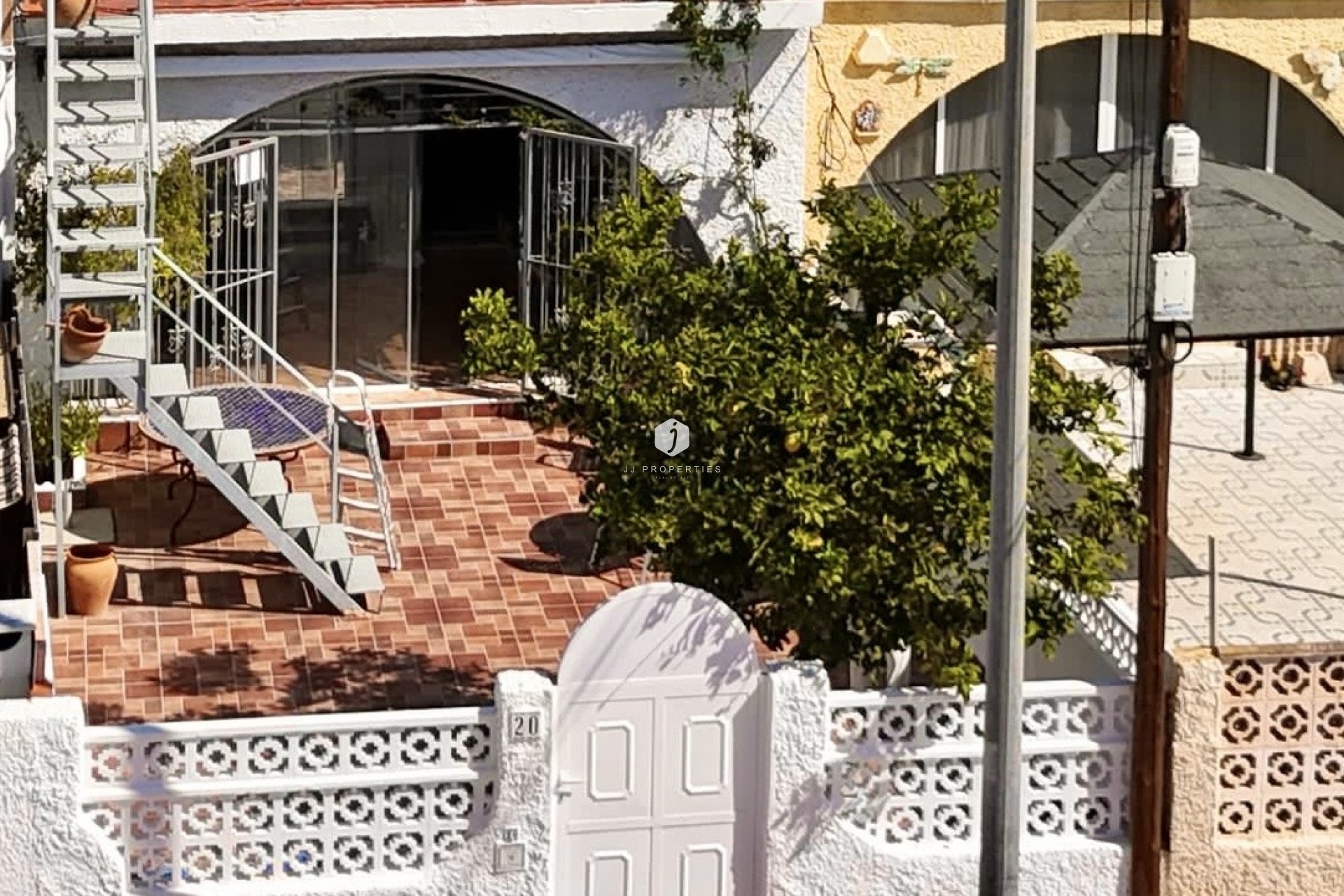 Z drugiej ręki - Bungalow -
Playa Flamenca - Costa Blanca