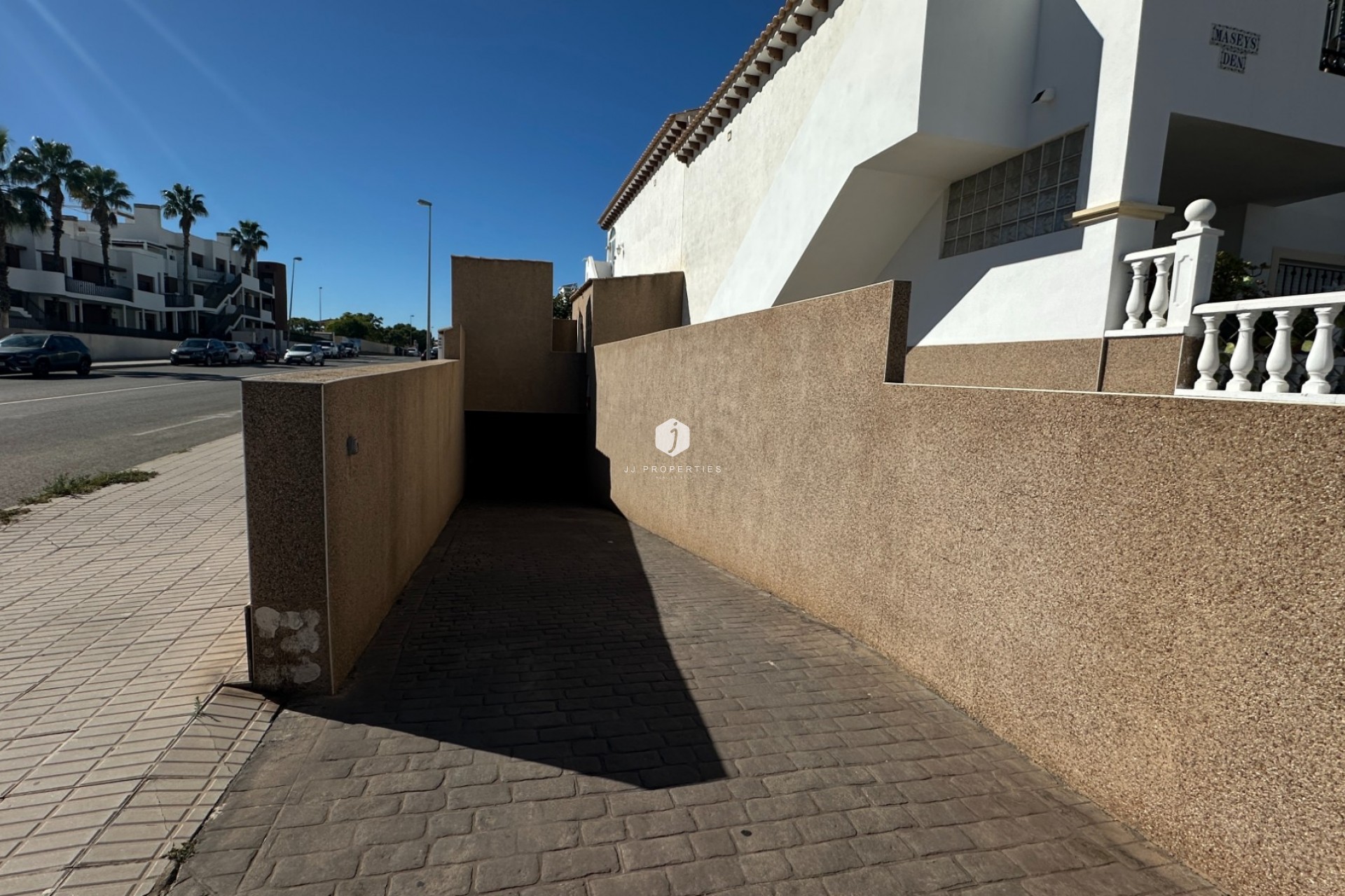 Z drugiej ręki - Bungalow -
Punta Prima - Costa Blanca