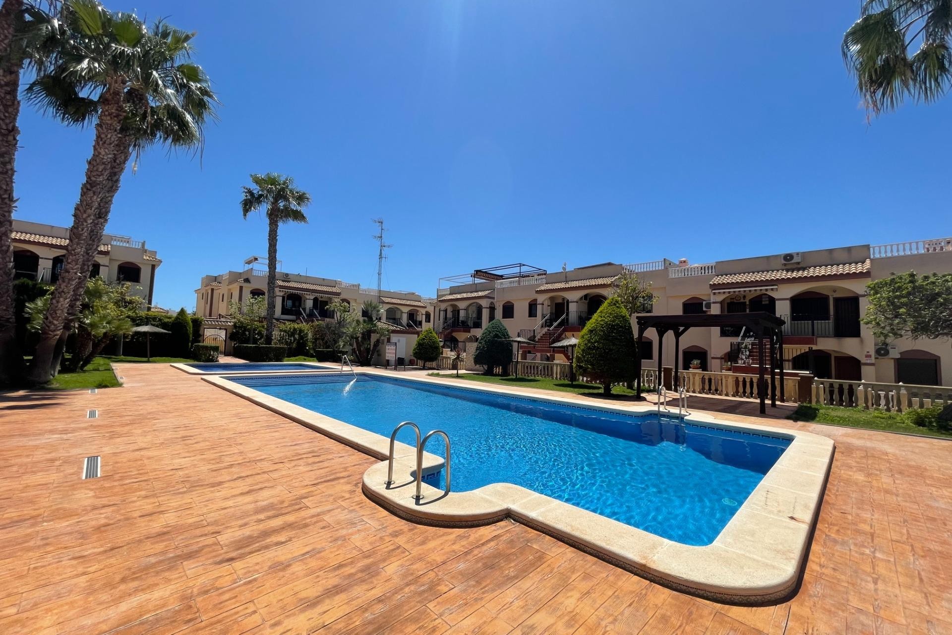 Z drugiej ręki - Bungalow -
Torrevieja - Aguas Nuevas 1