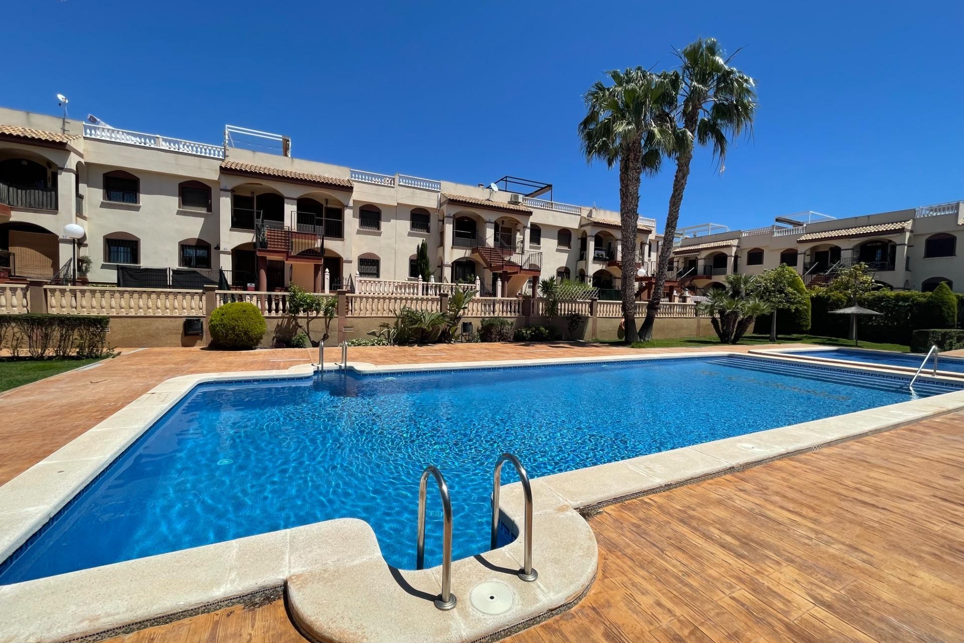 Z drugiej ręki - Bungalow -
Torrevieja - Aguas Nuevas 1