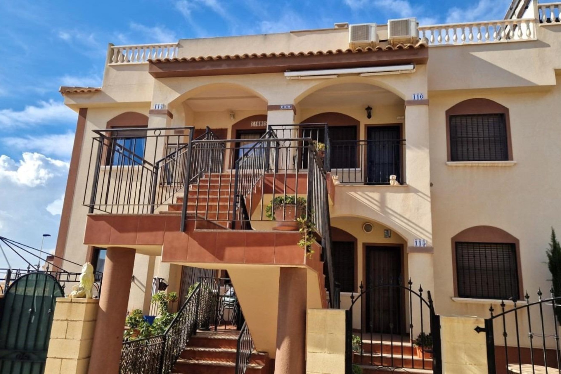 Z drugiej ręki - Bungalow -
Torrevieja - Aguas Nuevas 1