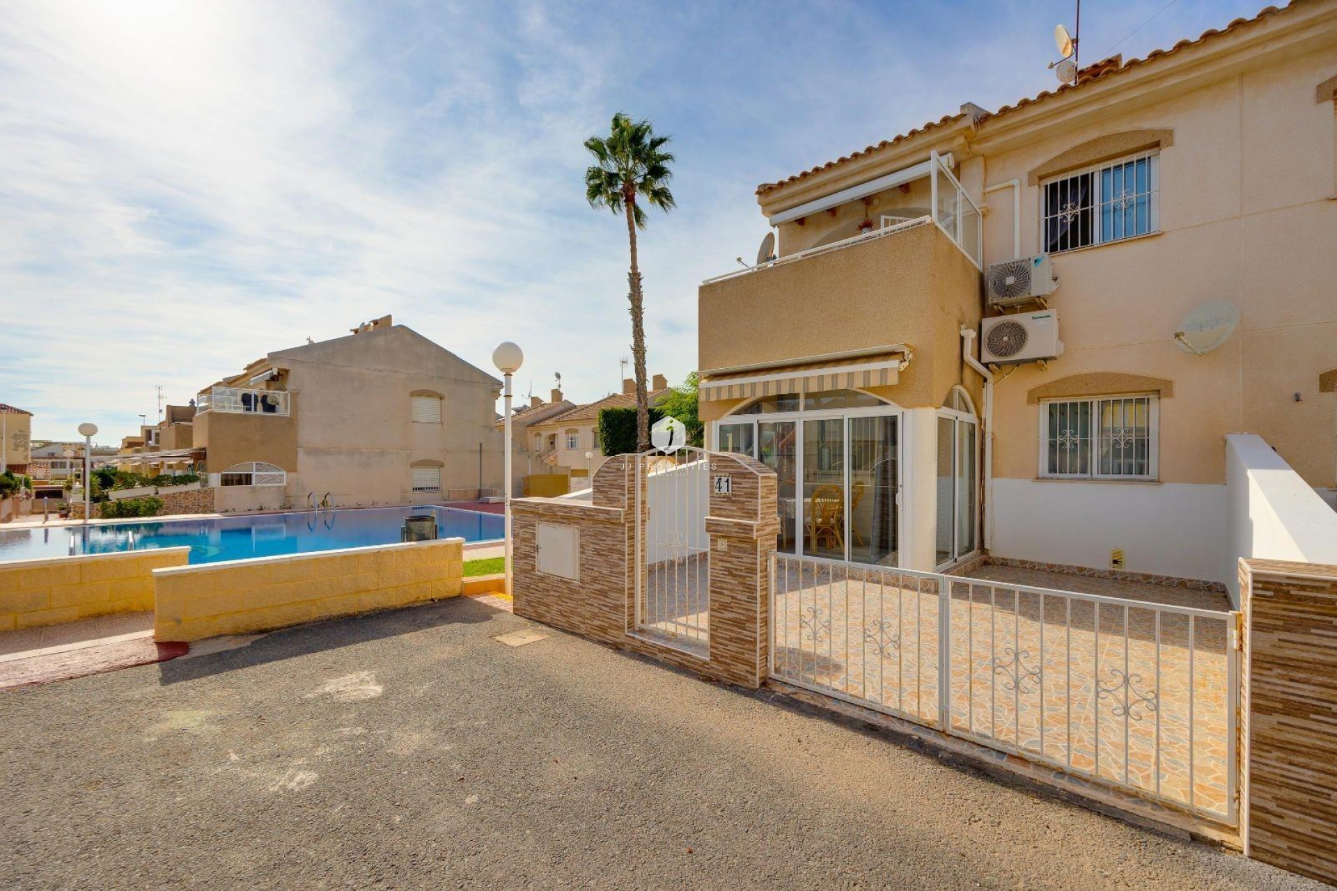 Z drugiej ręki - Bungalow -
Torrevieja - Aguas Nuevas 2