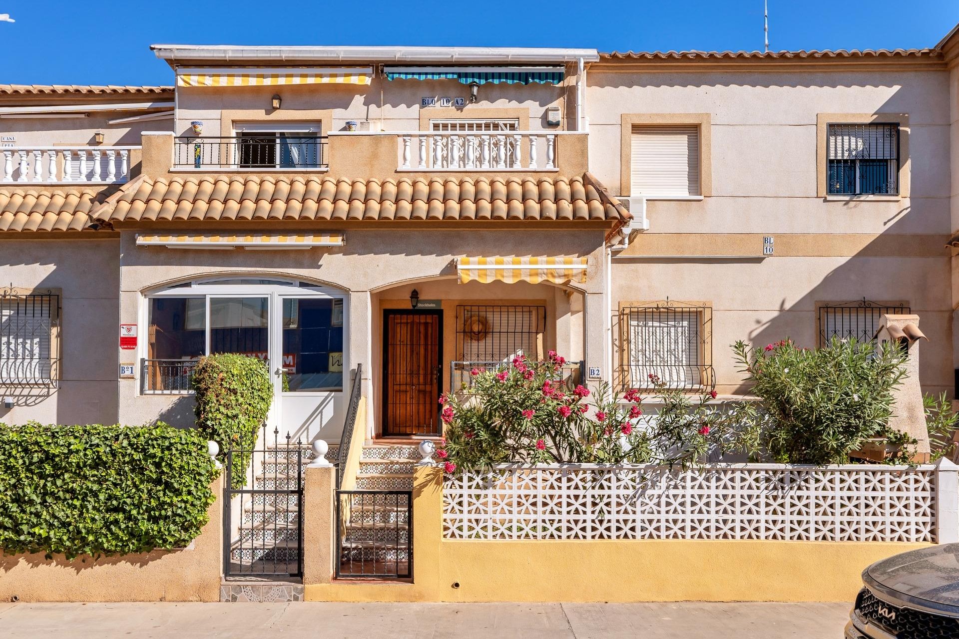 Z drugiej ręki - Bungalow -
Torrevieja - aguas nuevas