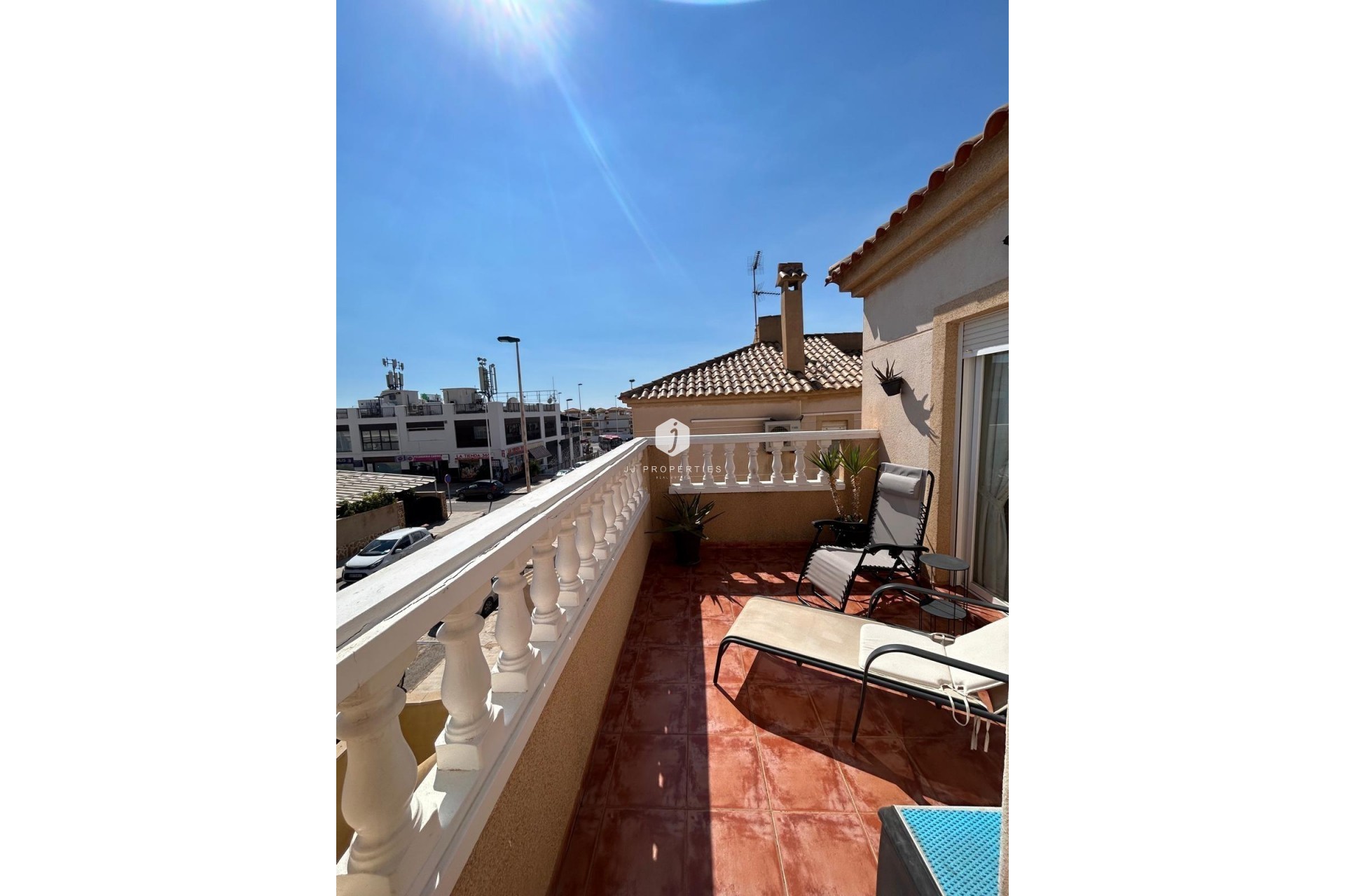 Z drugiej ręki - Bungalow -
Torrevieja - aguas nuevas