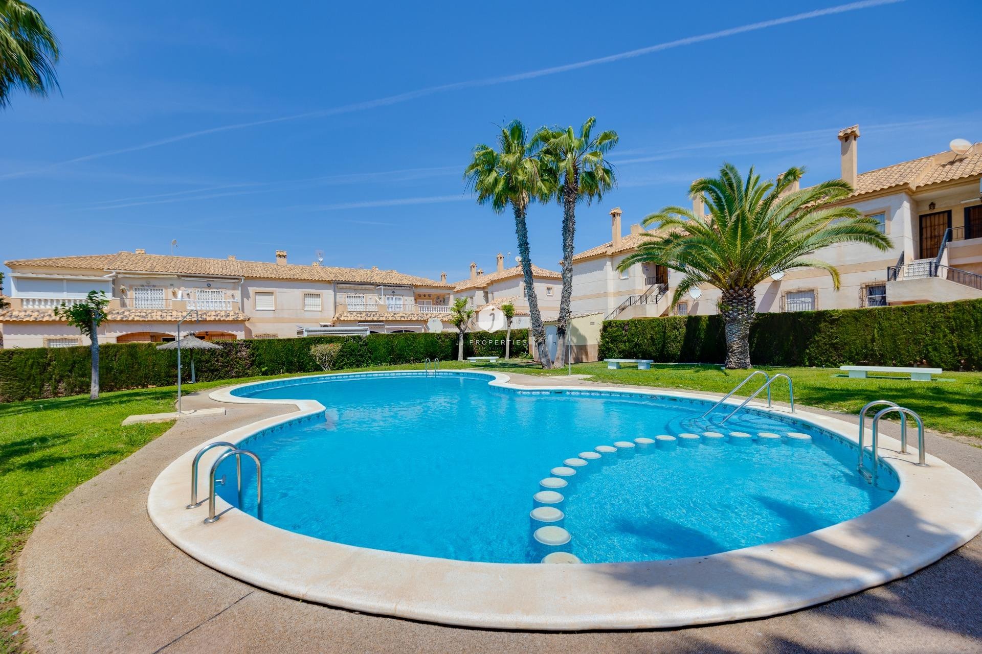 Z drugiej ręki - Bungalow -
Torrevieja - aguas nuevas