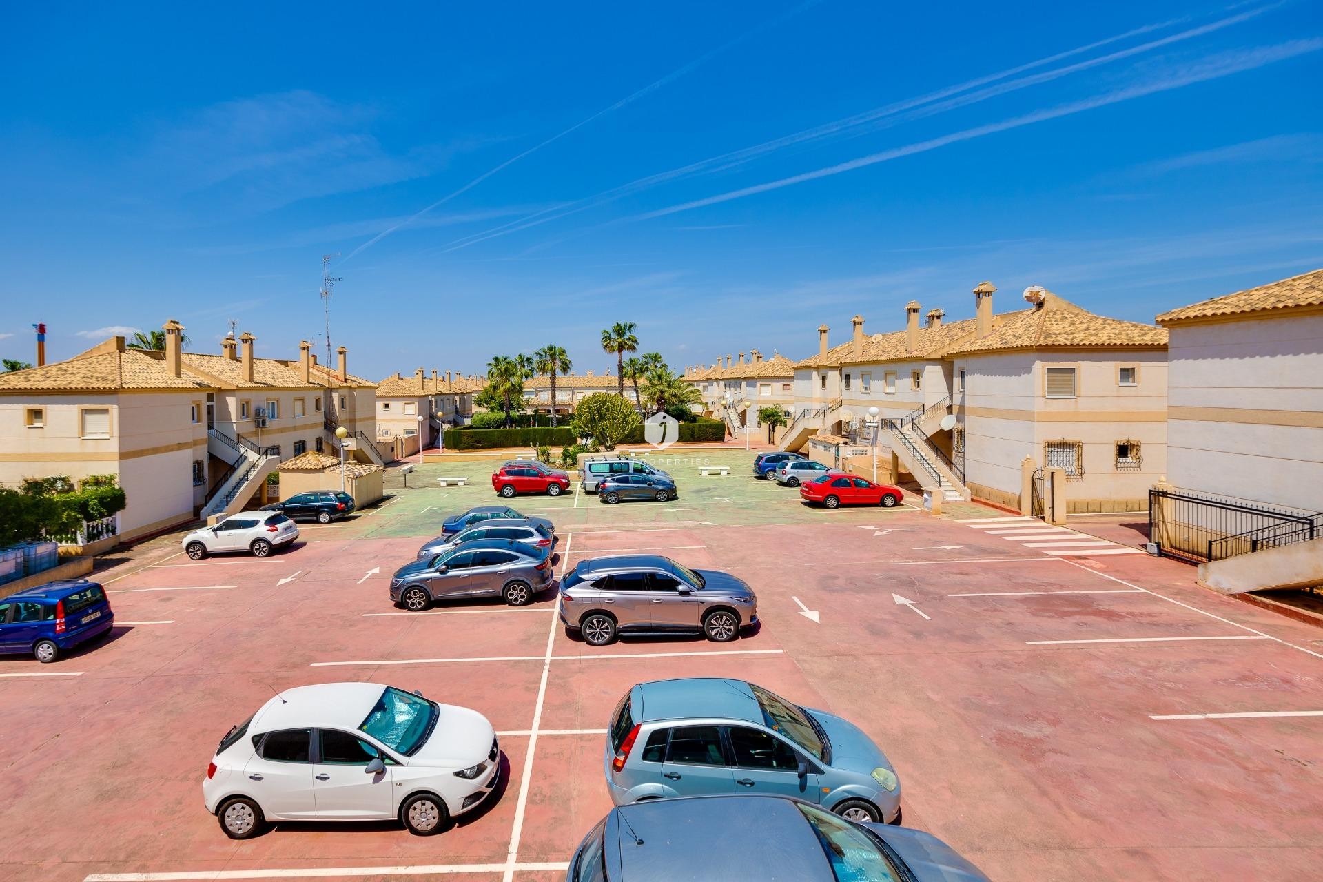 Z drugiej ręki - Bungalow -
Torrevieja - aguas nuevas