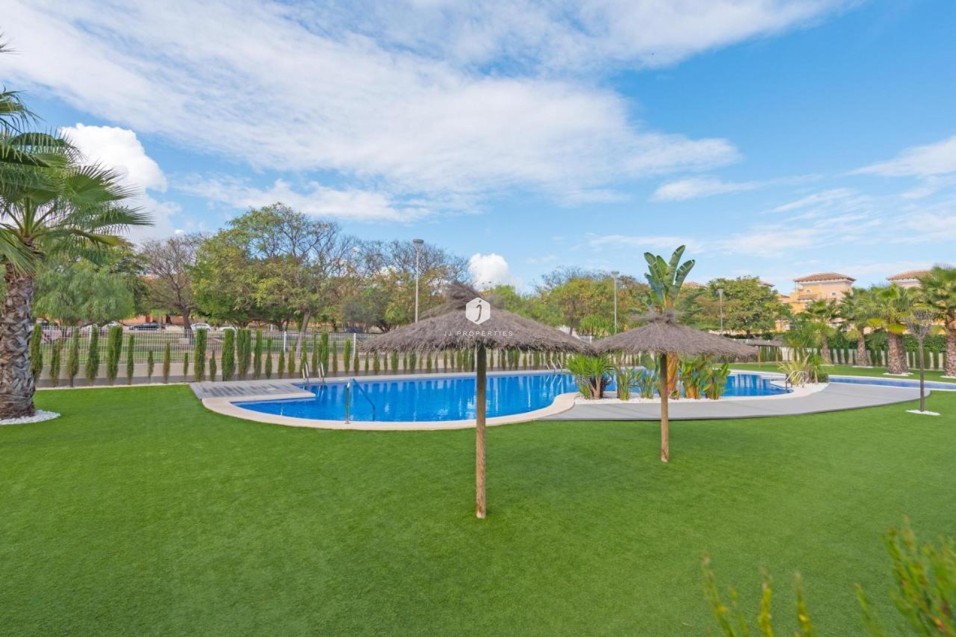 Z drugiej ręki - Bungalow -
Torrevieja - Auguas Neuvas