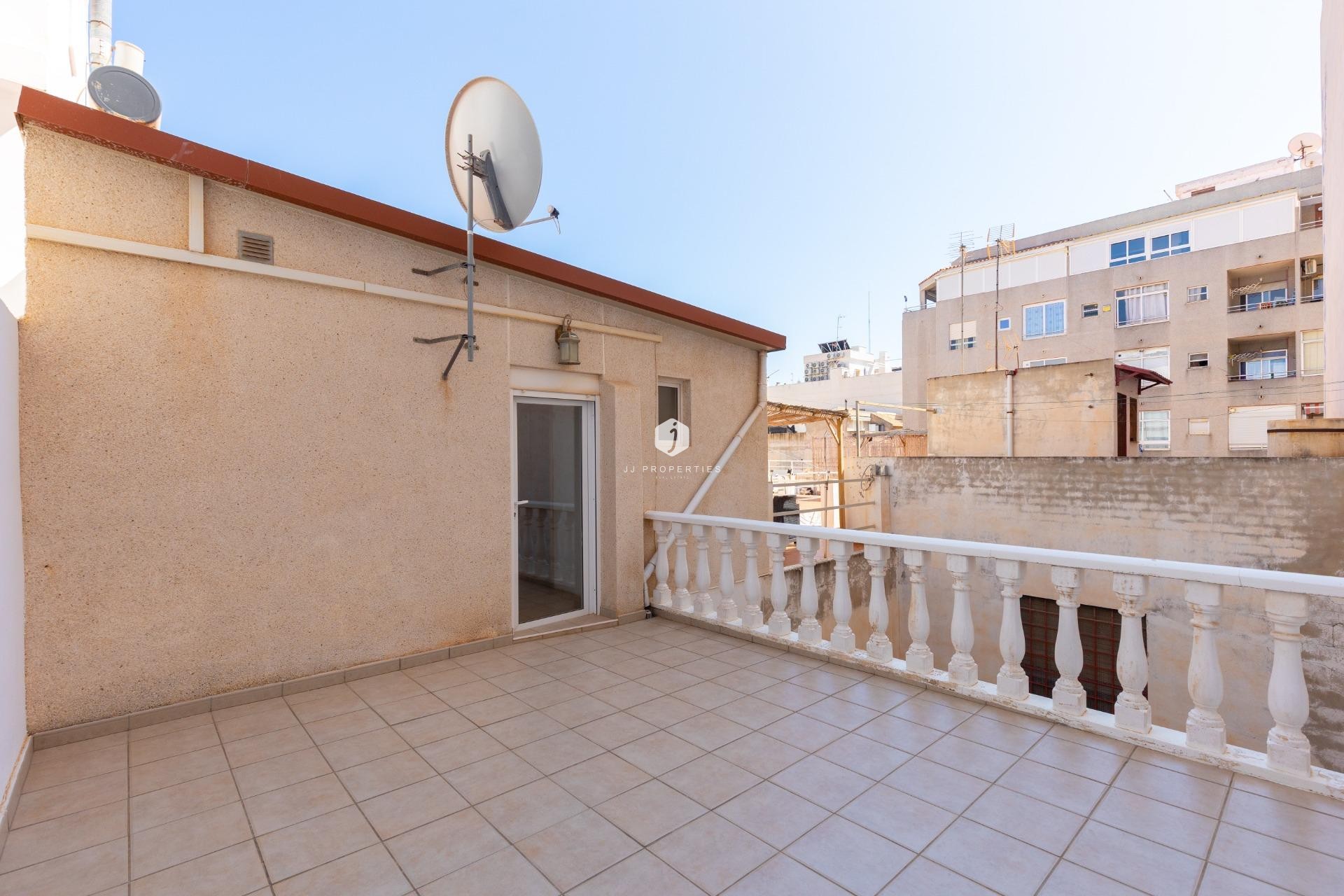 Z drugiej ręki - Bungalow -
Torrevieja - Centro