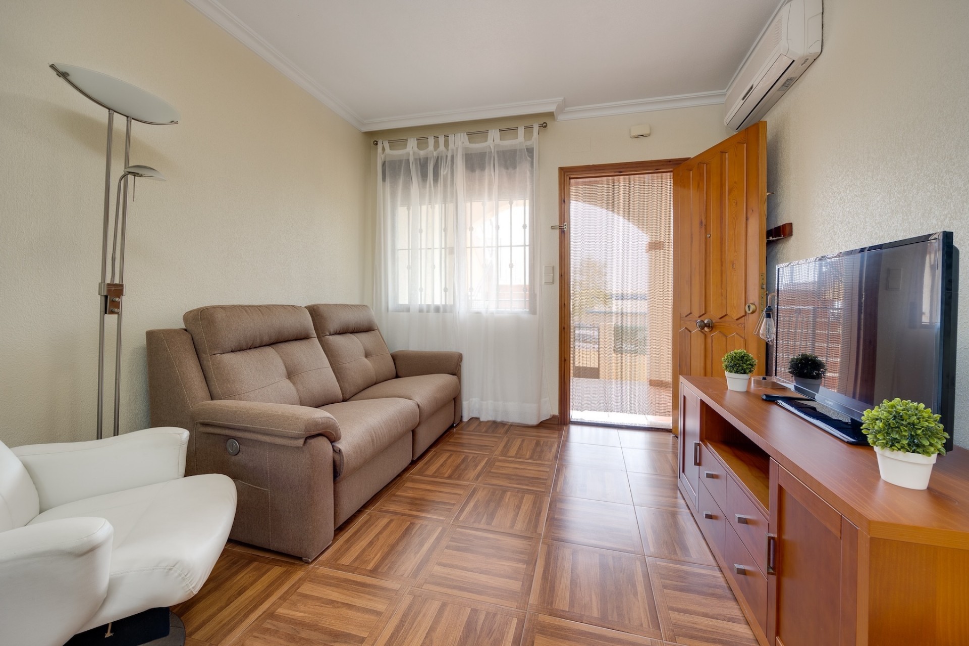 Z drugiej ręki - Bungalow -
Torrevieja - Costa Blanca