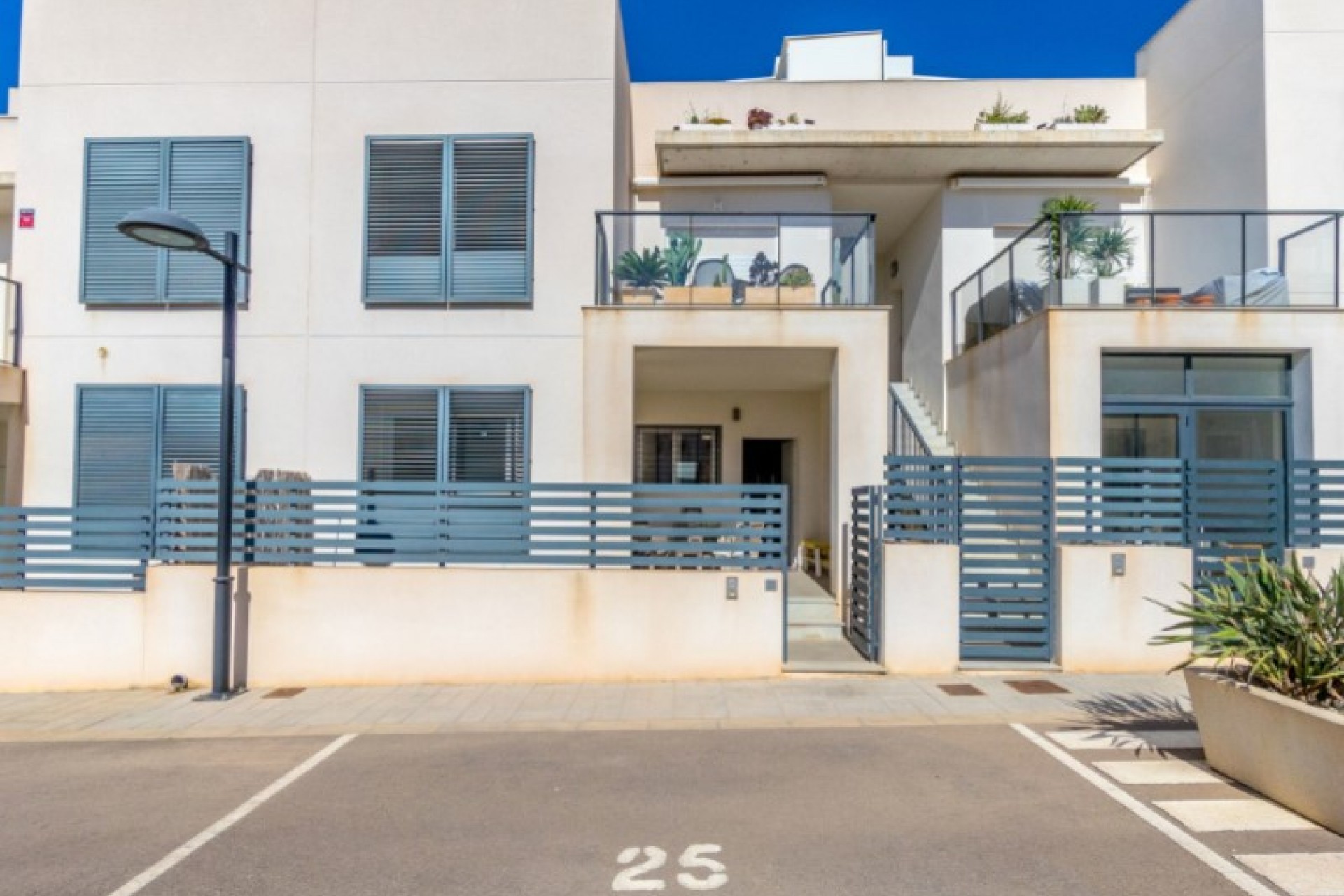 Z drugiej ręki - Bungalow -
Torrevieja - Costa Blanca