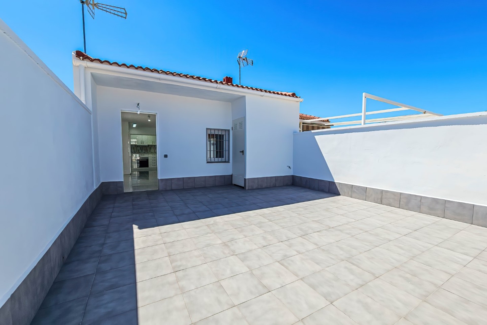 Z drugiej ręki - Bungalow -
Torrevieja - Costa Blanca