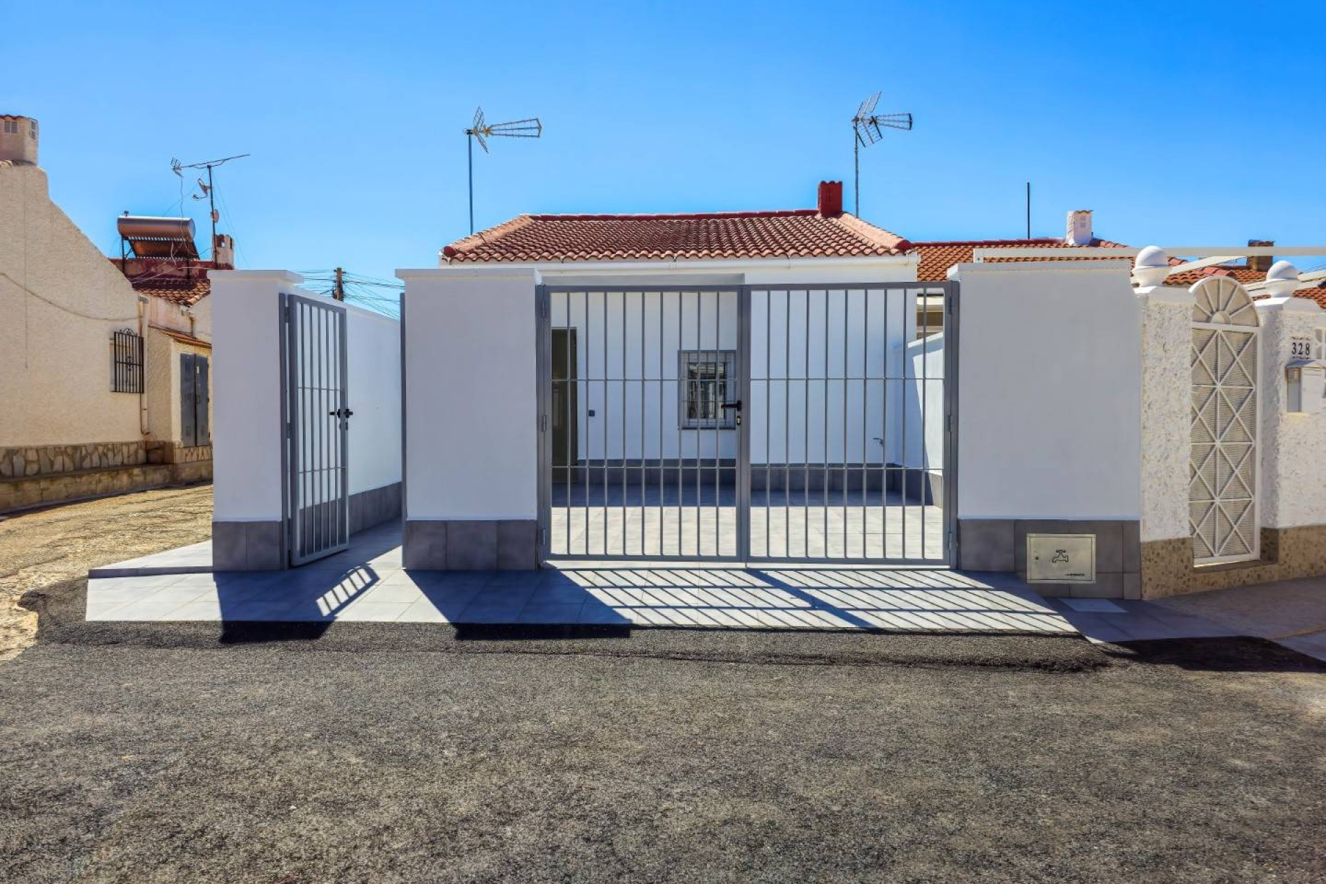 Z drugiej ręki - Bungalow -
Torrevieja - Costa Blanca