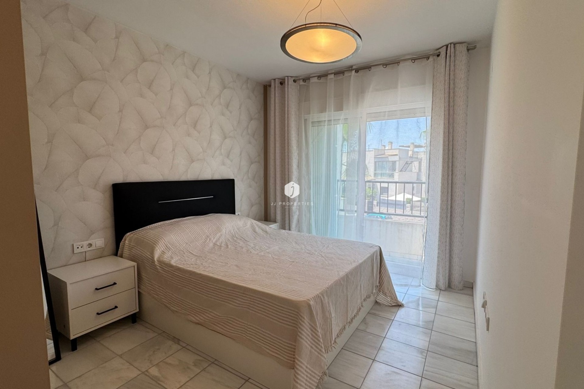 Z drugiej ręki - Bungalow -
Torrevieja - Costa Blanca