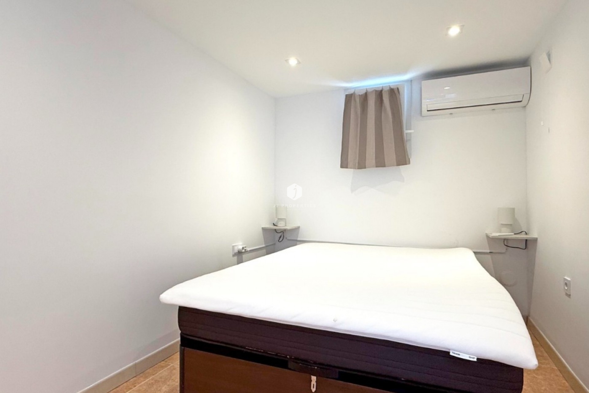 Z drugiej ręki - Bungalow -
Torrevieja - Costa Blanca