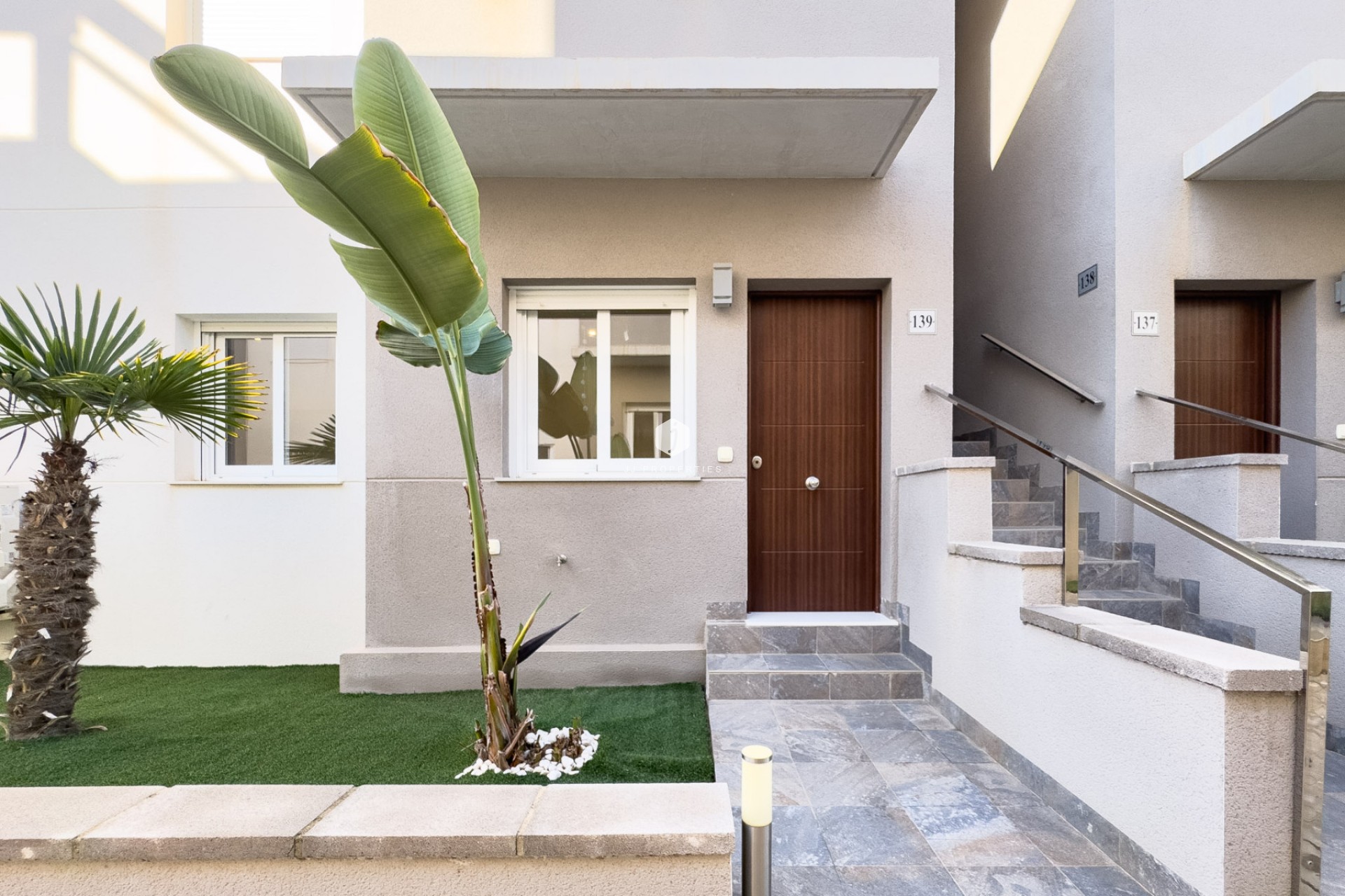 Z drugiej ręki - Bungalow -
Torrevieja - Costa Blanca