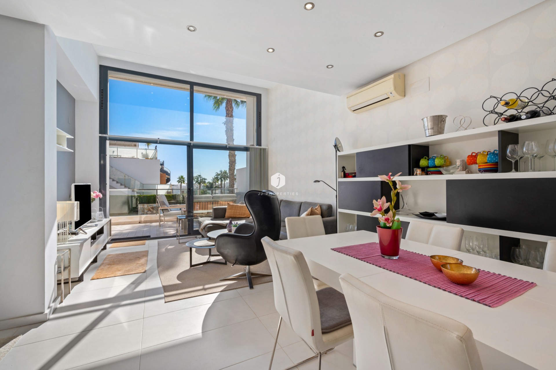 Z drugiej ręki - Bungalow -
Torrevieja - Costa Blanca