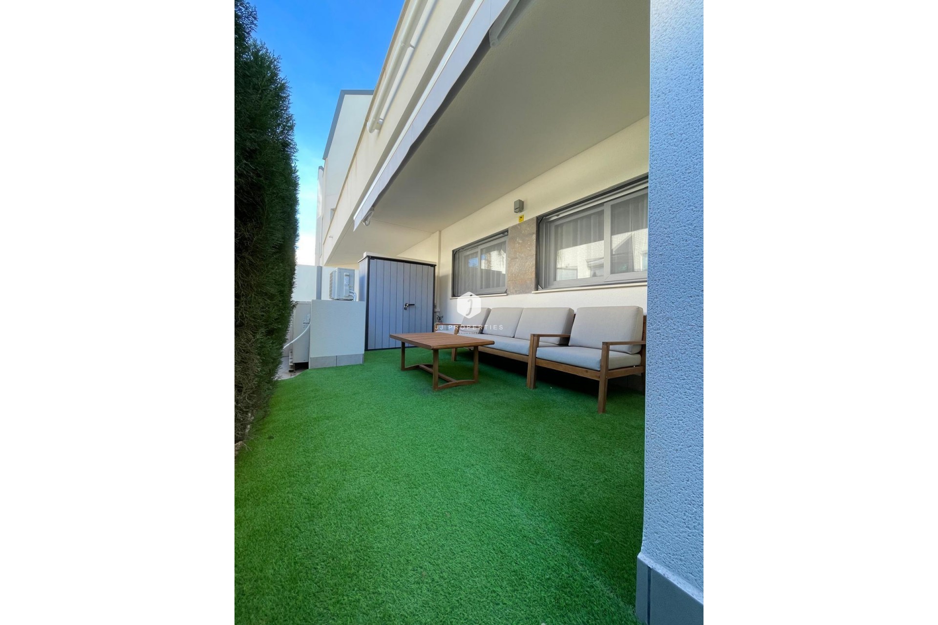 Z drugiej ręki - Bungalow -
Torrevieja - Costa Blanca