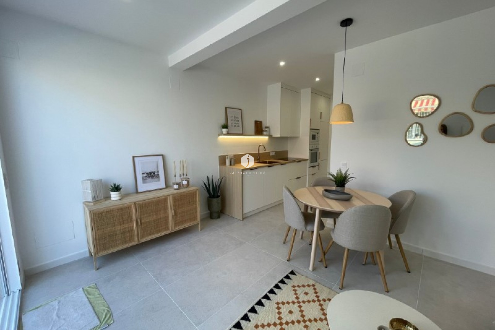 Z drugiej ręki - Bungalow -
Torrevieja - Costa Blanca