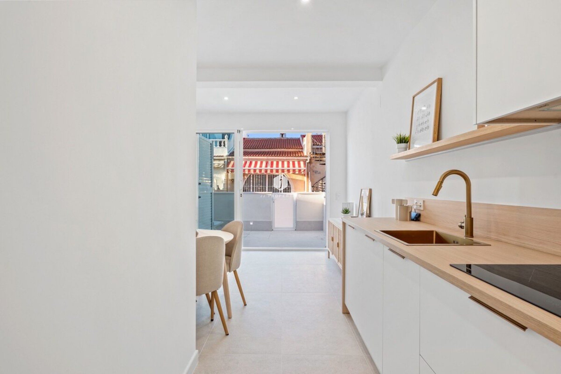 Z drugiej ręki - Bungalow -
Torrevieja - Costa Blanca