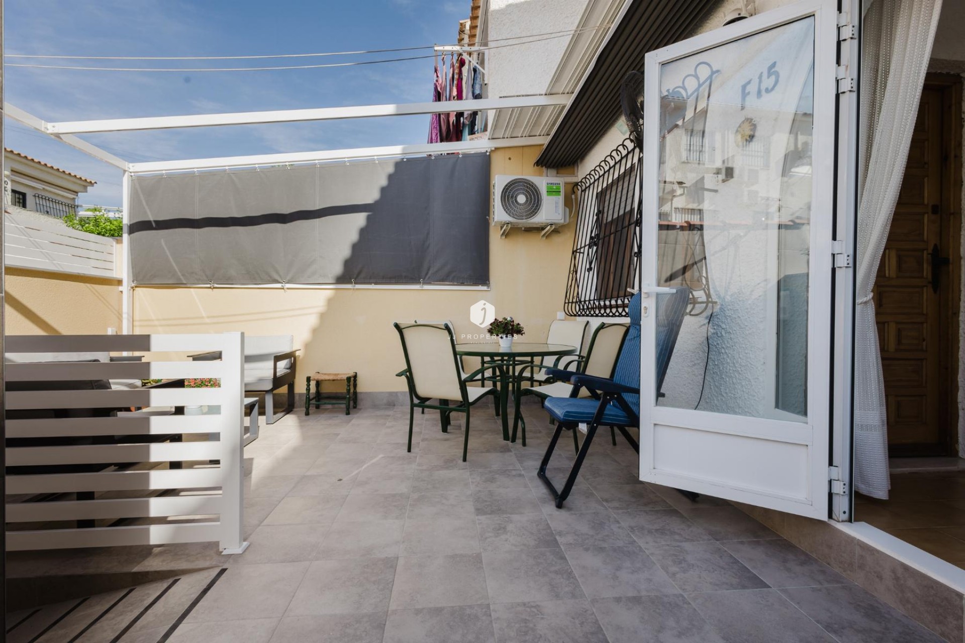 Z drugiej ręki - Bungalow -
Torrevieja - Costa Blanca