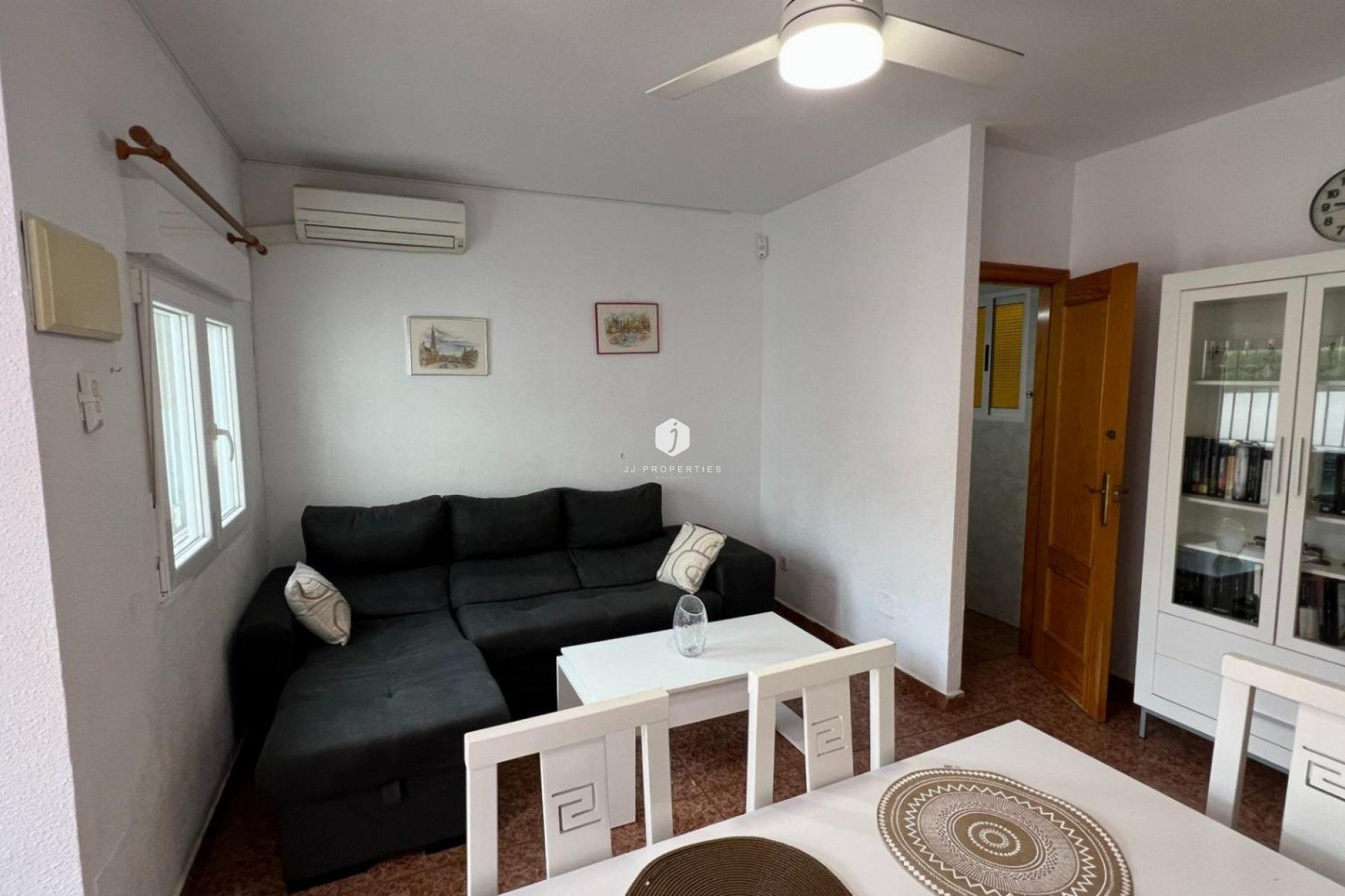 Z drugiej ręki - Bungalow -
Torrevieja - Costa Blanca