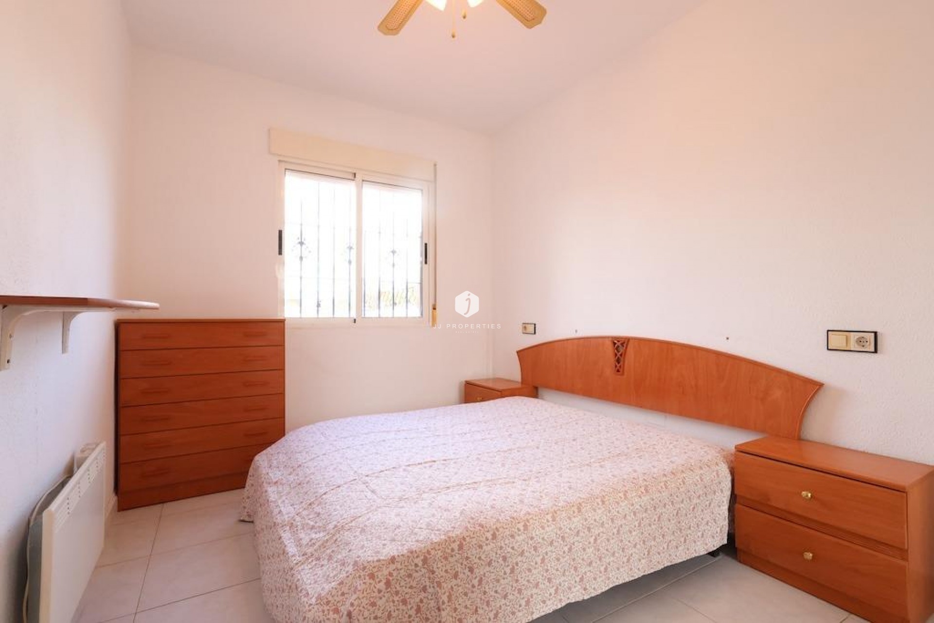 Z drugiej ręki - Bungalow -
Torrevieja - Costa Blanca