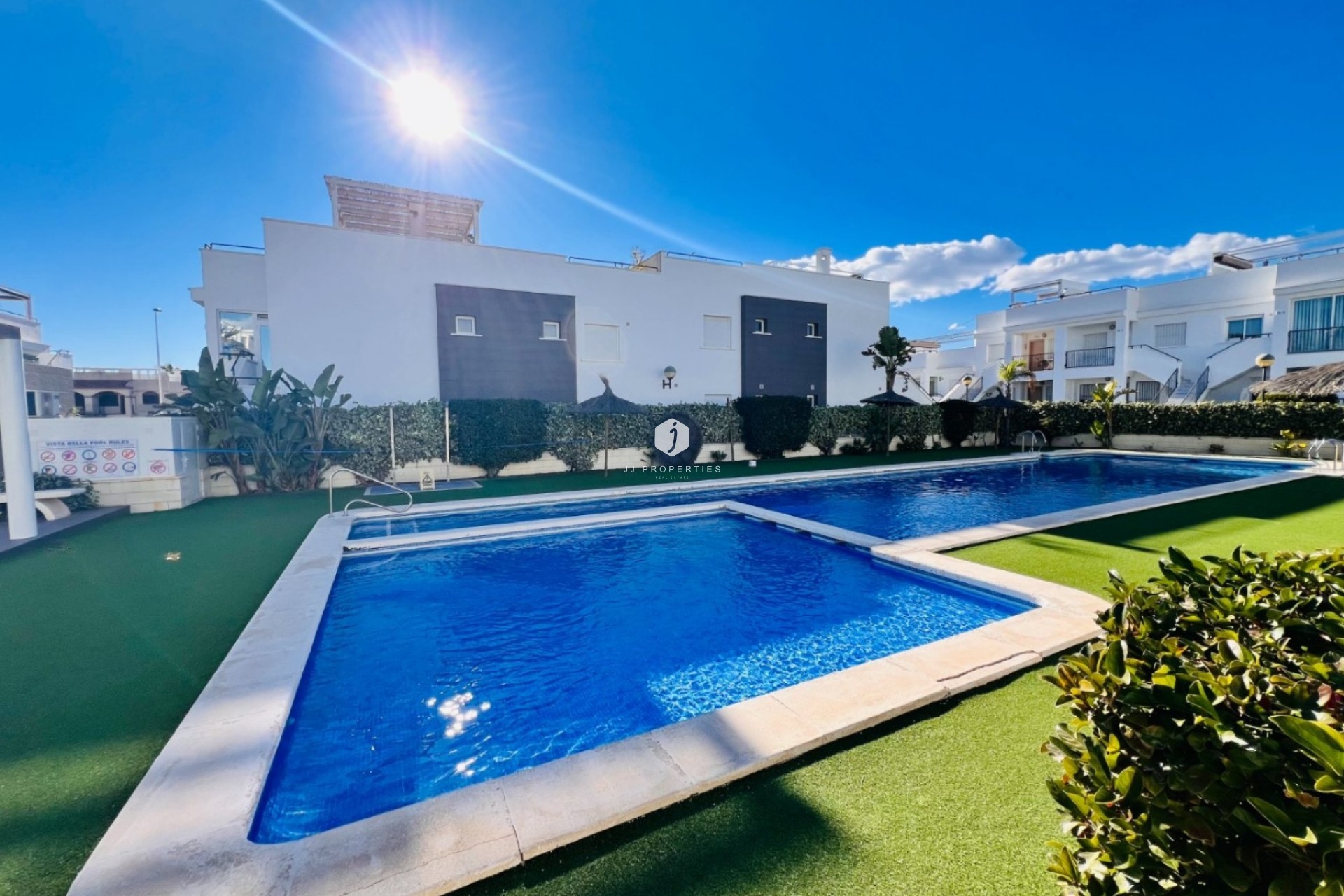 Z drugiej ręki - Bungalow -
Torrevieja - Costa Blanca