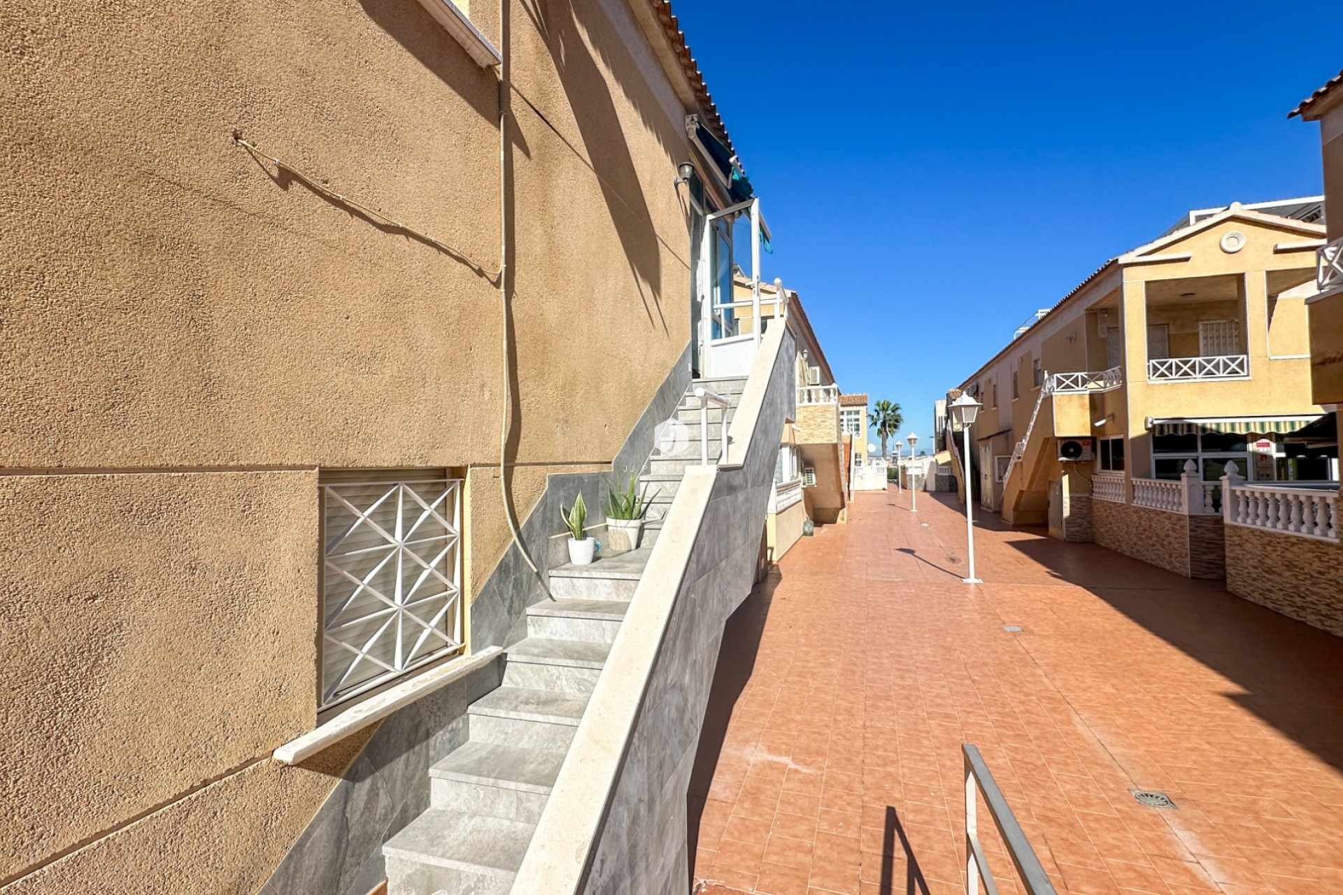 Z drugiej ręki - Bungalow -
Torrevieja - Costa Blanca