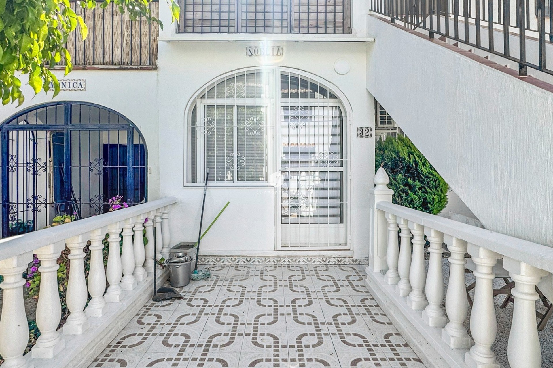 Z drugiej ręki - Bungalow -
Torrevieja - Costa Blanca
