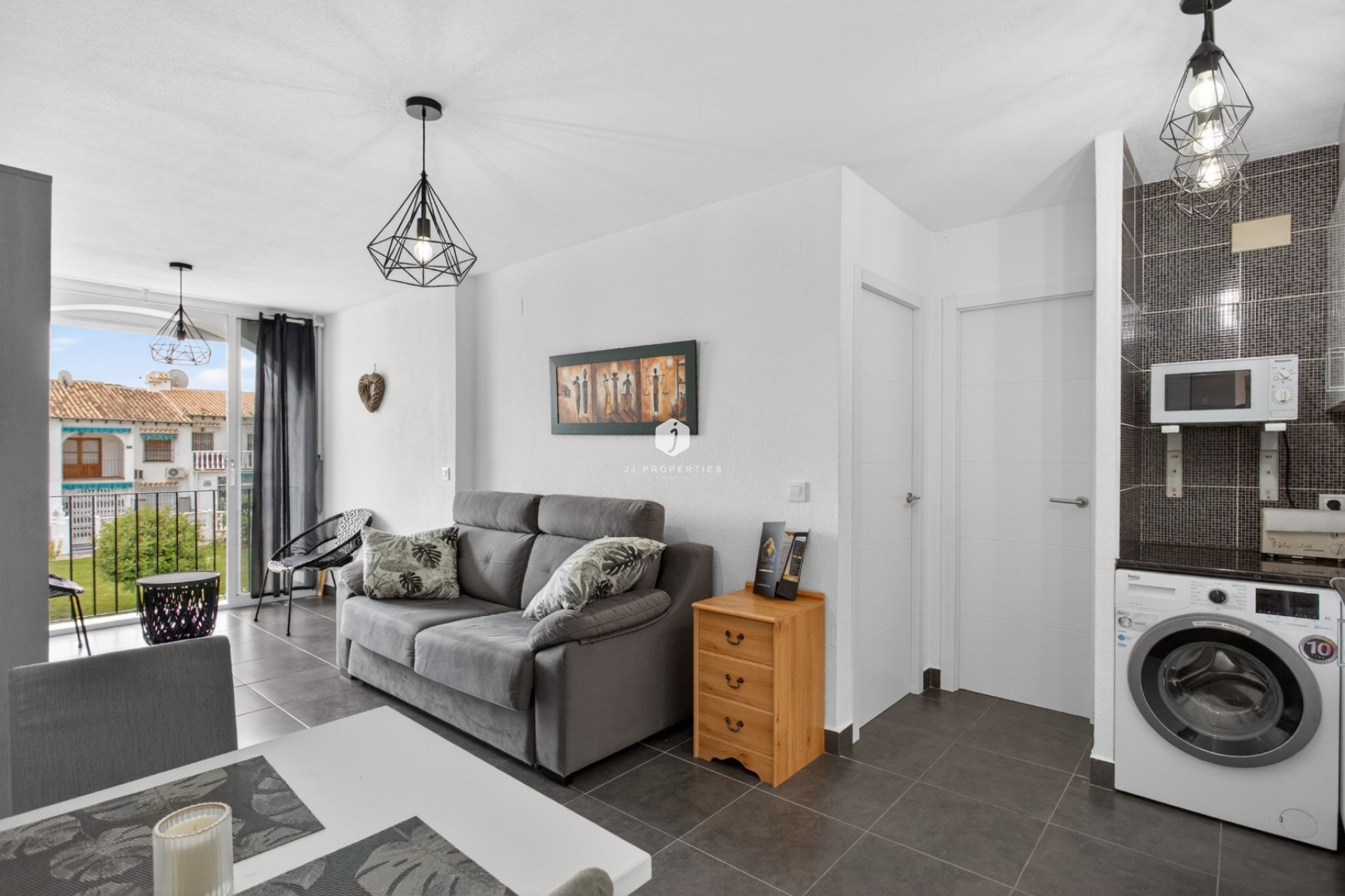 Z drugiej ręki - Bungalow -
Torrevieja - Costa Blanca