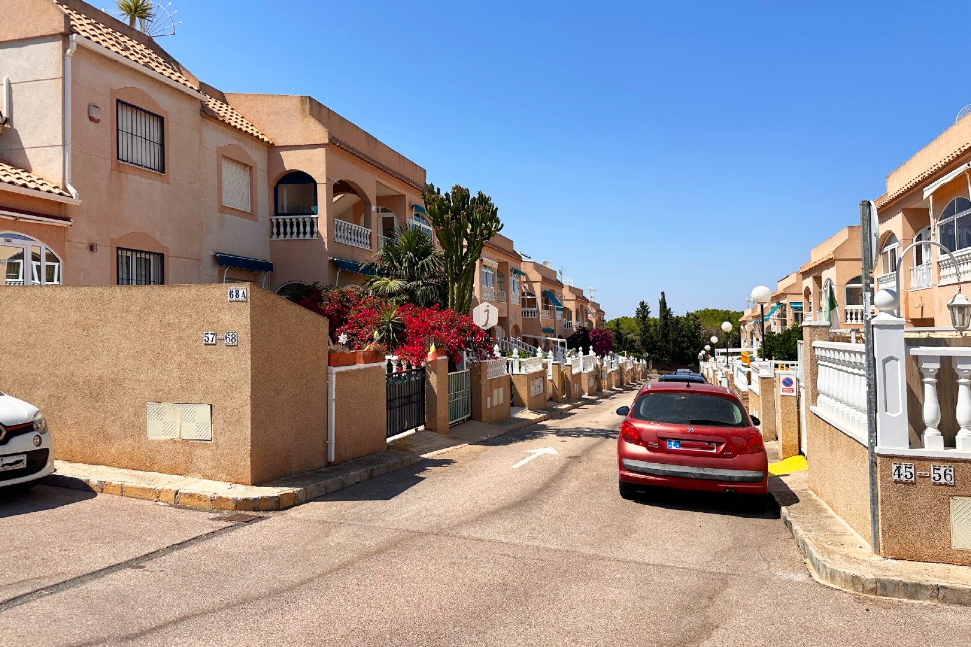 Z drugiej ręki - Bungalow -
Torrevieja - Costa Blanca