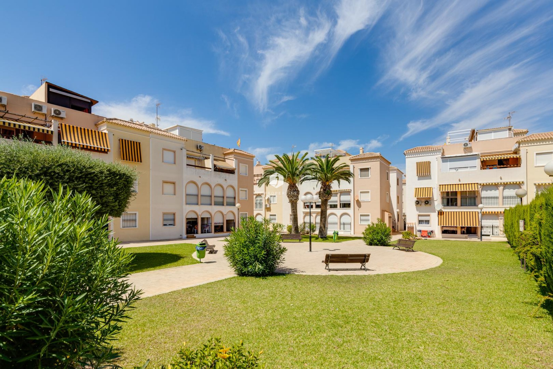 Z drugiej ręki - Bungalow -
Torrevieja - Costa Blanca