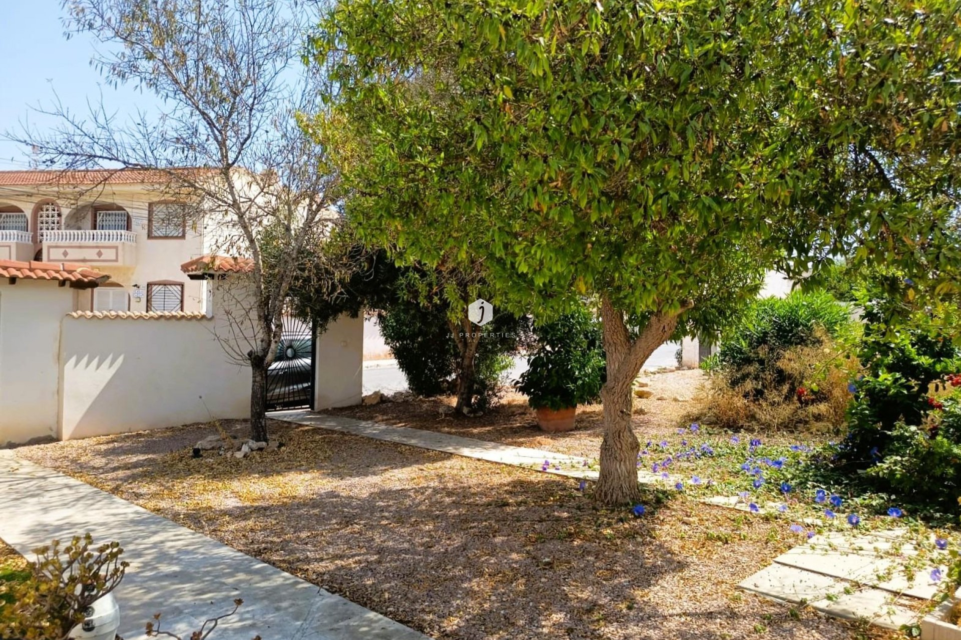 Z drugiej ręki - Bungalow -
Torrevieja - Costa Blanca