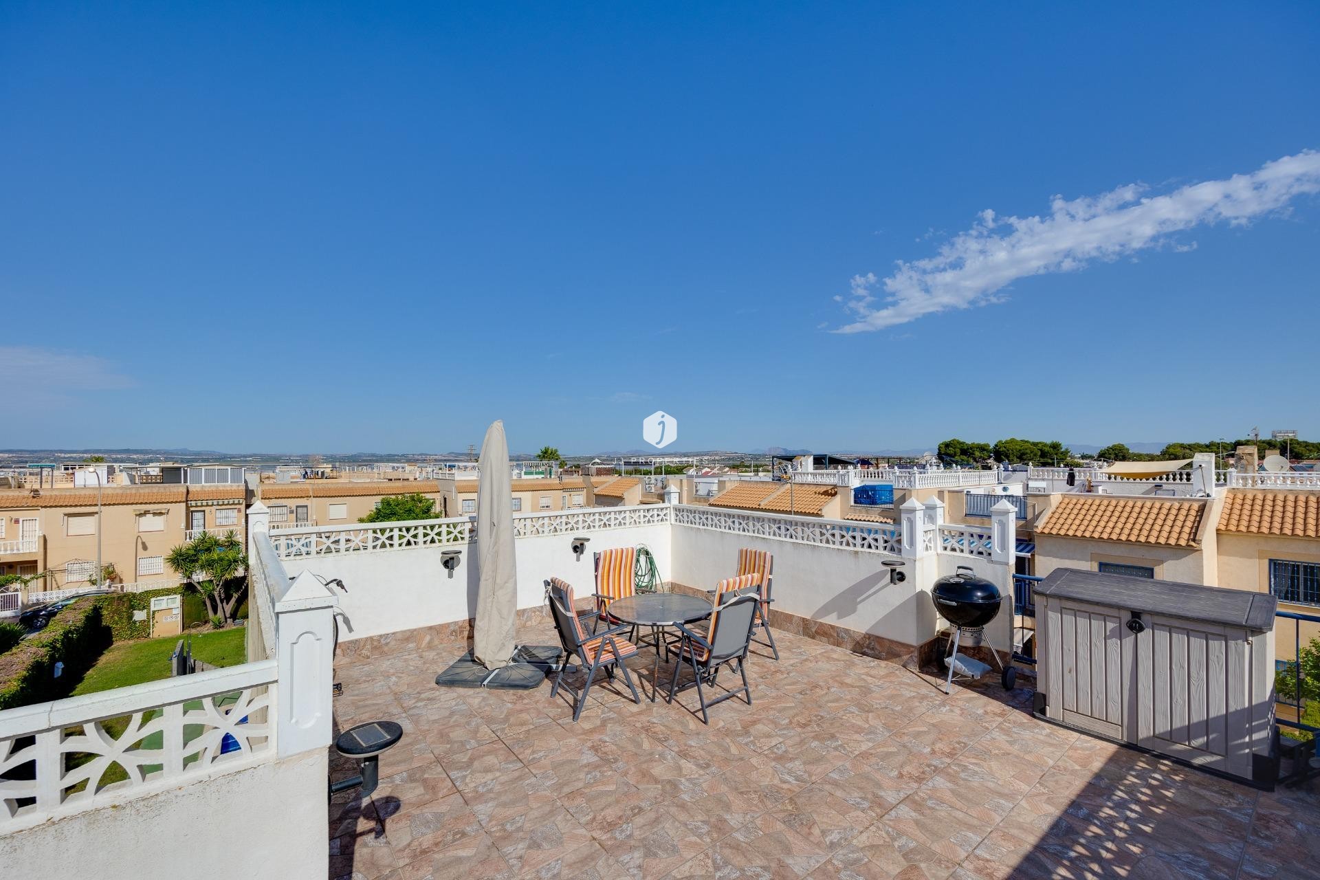 Z drugiej ręki - Bungalow -
Torrevieja - El chaparral