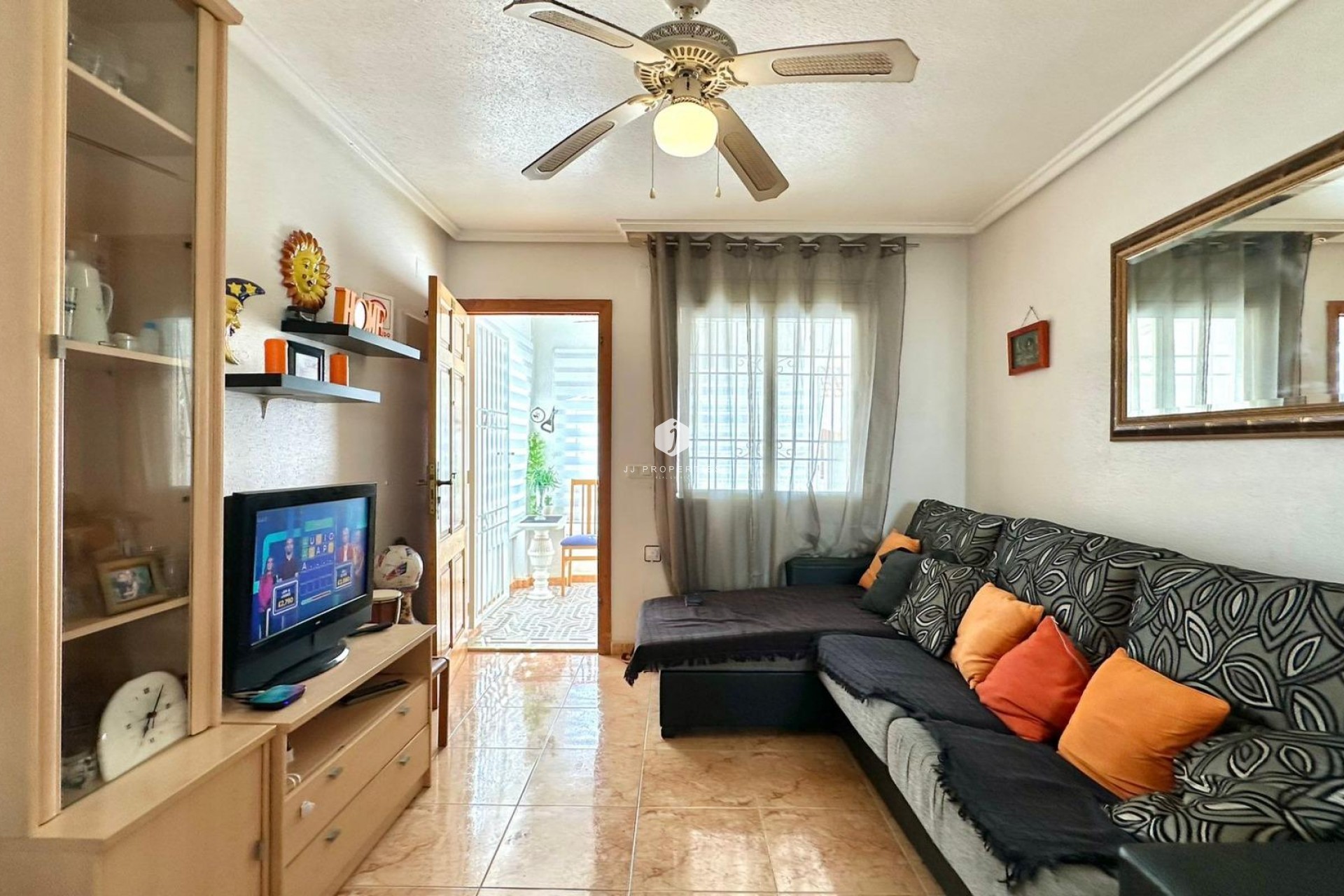 Z drugiej ręki - Bungalow -
Torrevieja - El Limonar