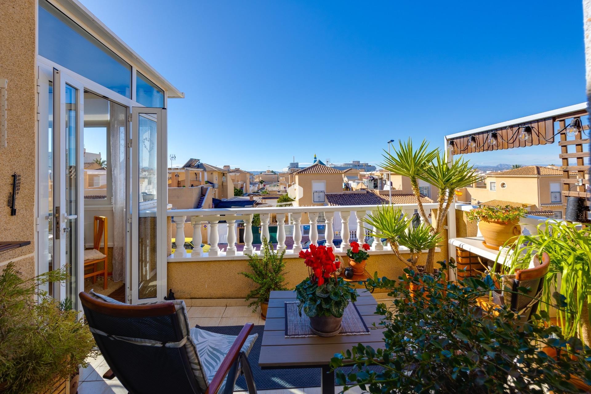 Z drugiej ręki - Bungalow -
Torrevieja - El molino