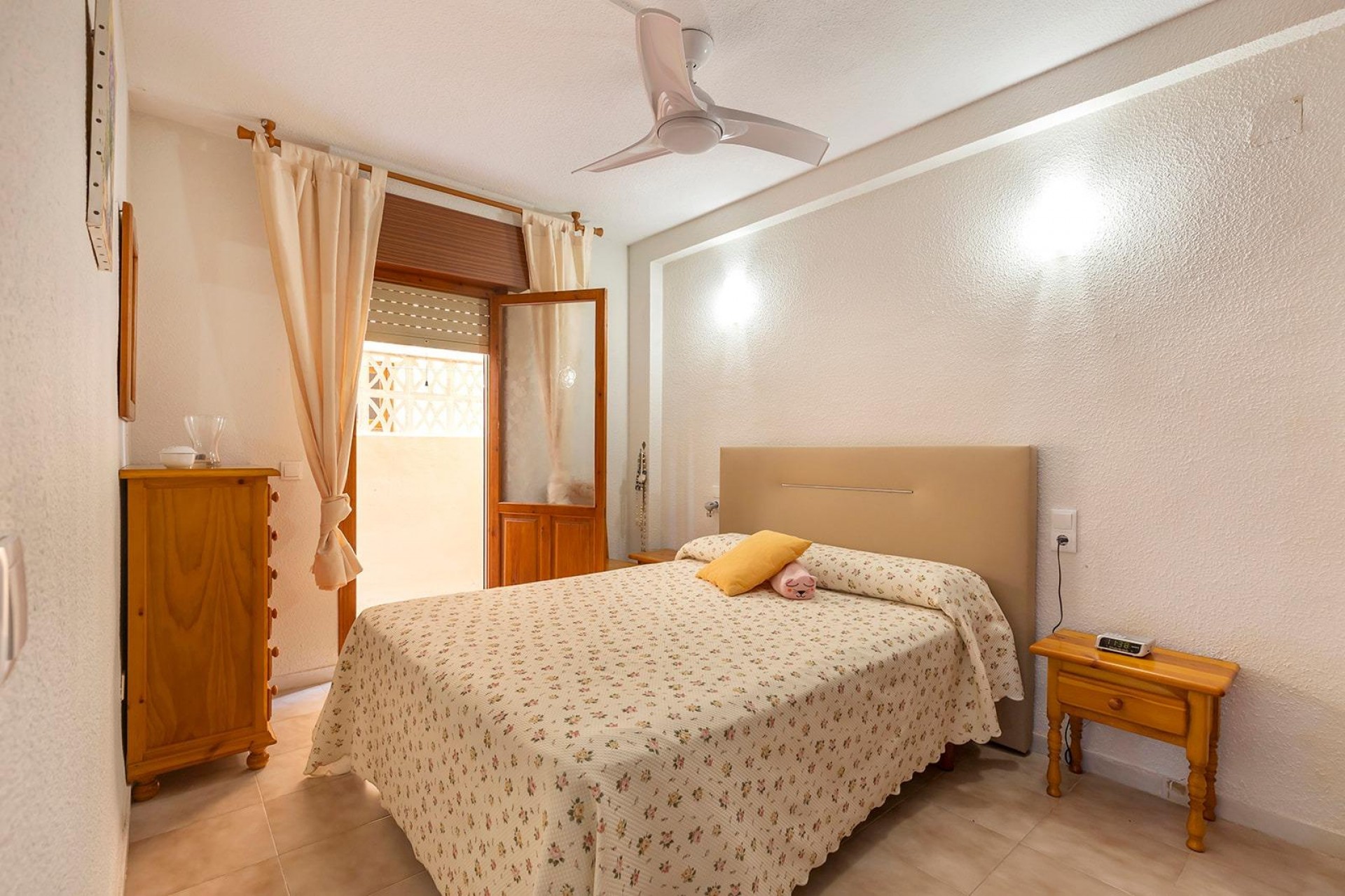 Z drugiej ręki - Bungalow -
Torrevieja - La Mata