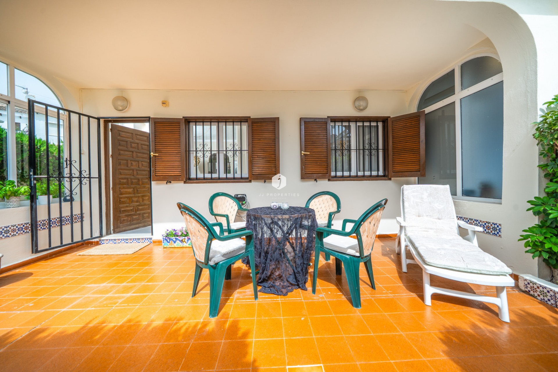 Z drugiej ręki - Bungalow -
Torrevieja - La Mata