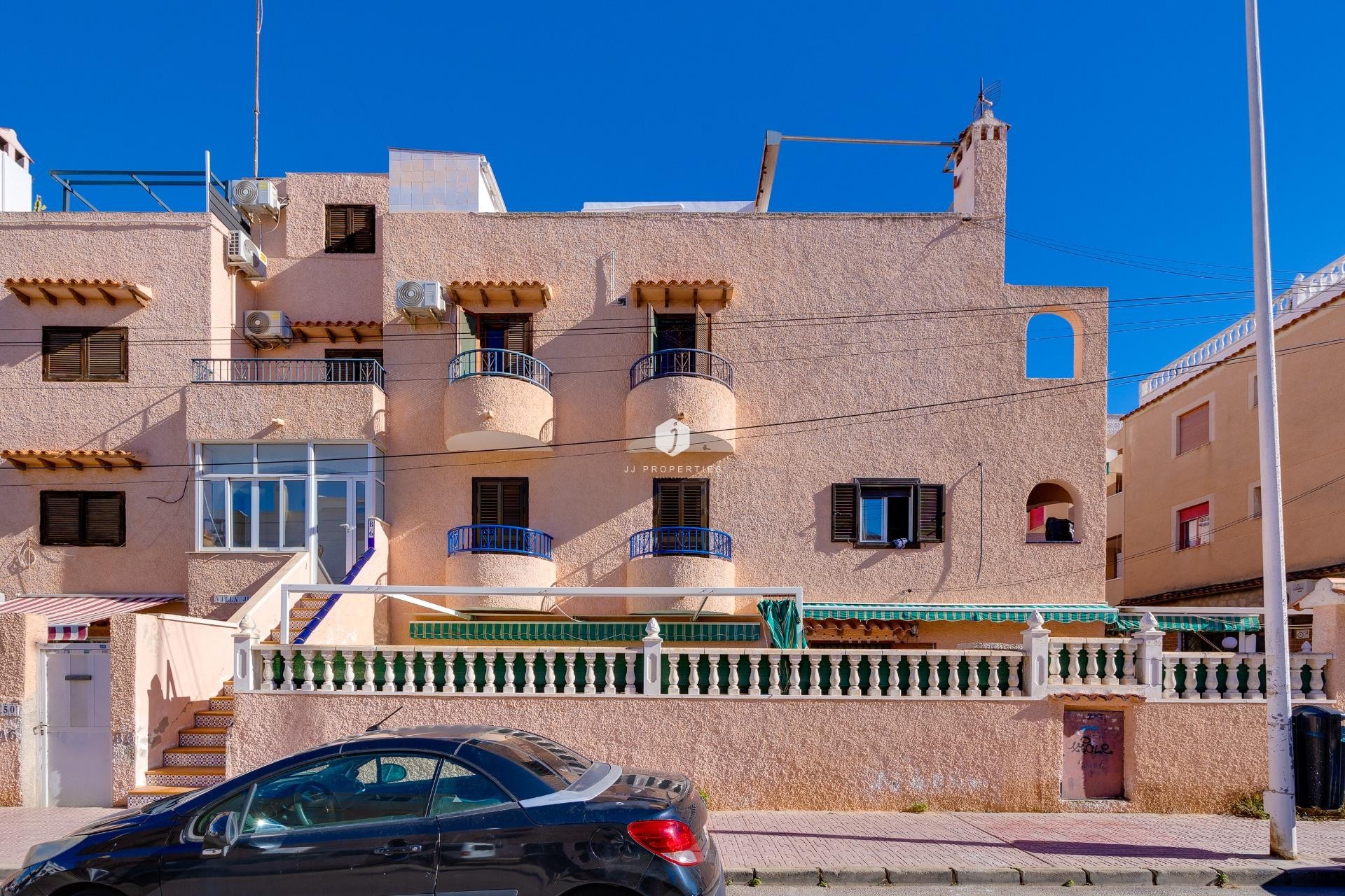Z drugiej ręki - Bungalow -
Torrevieja - La Mata