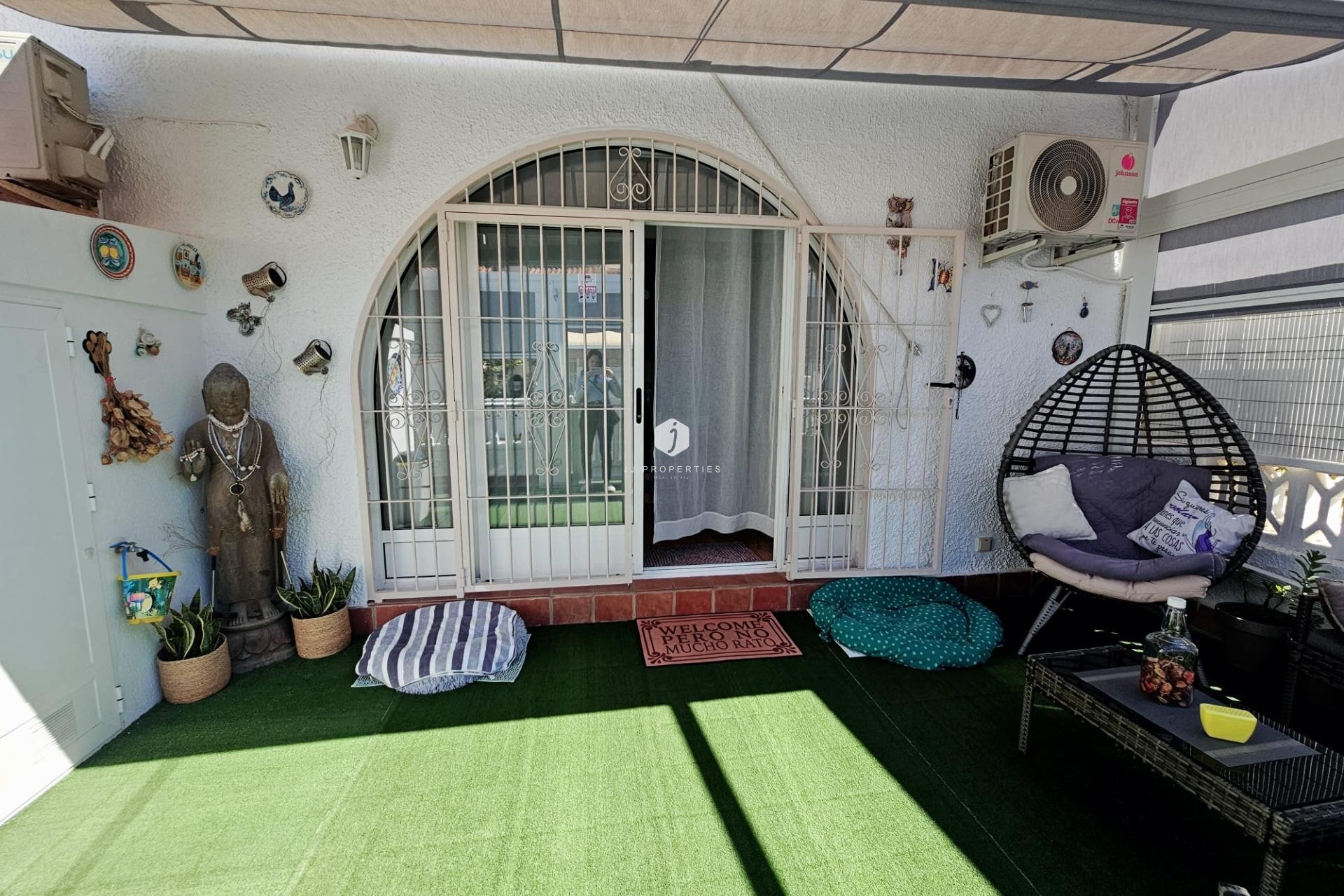 Z drugiej ręki - Bungalow -
Torrevieja - La Siesta - El Salado - Torreta